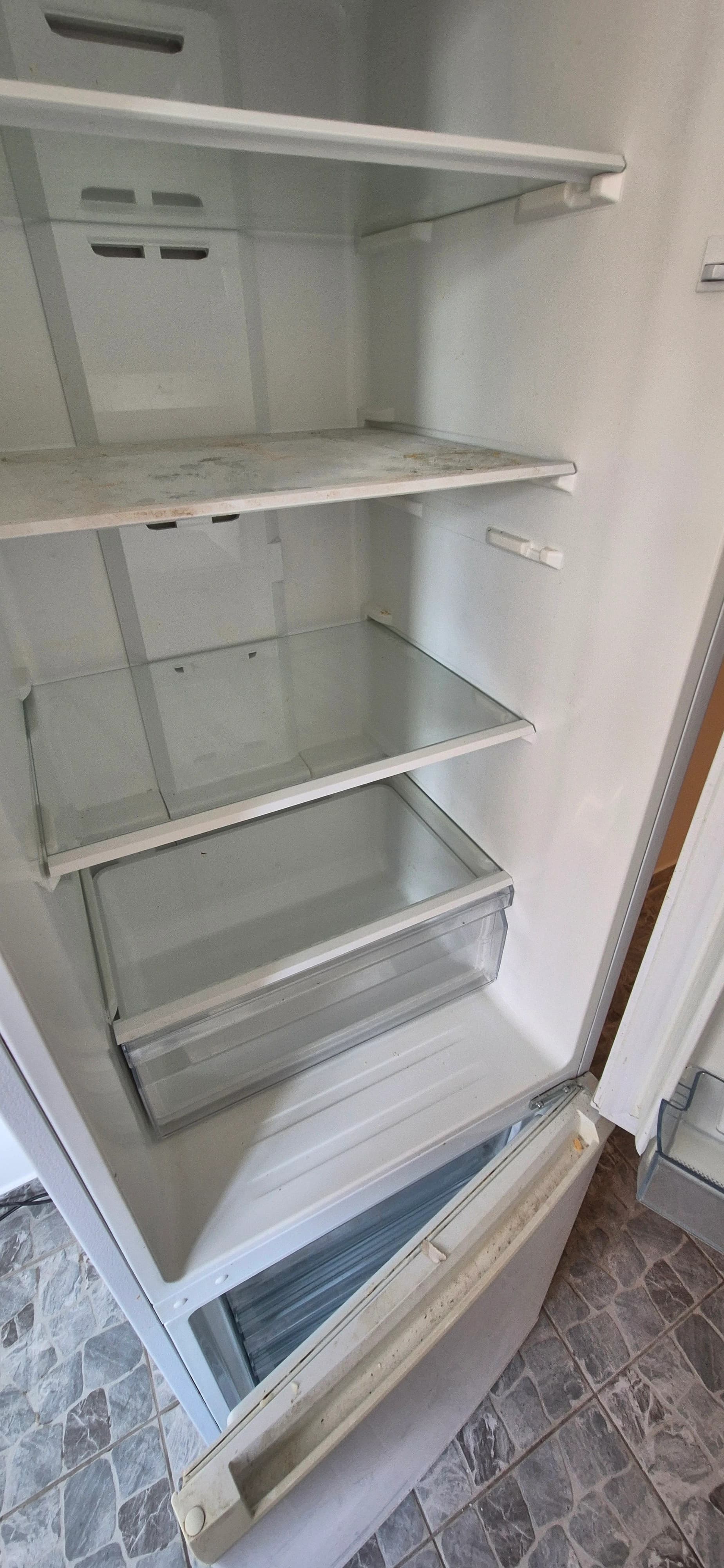 Move-out apartment cleaning