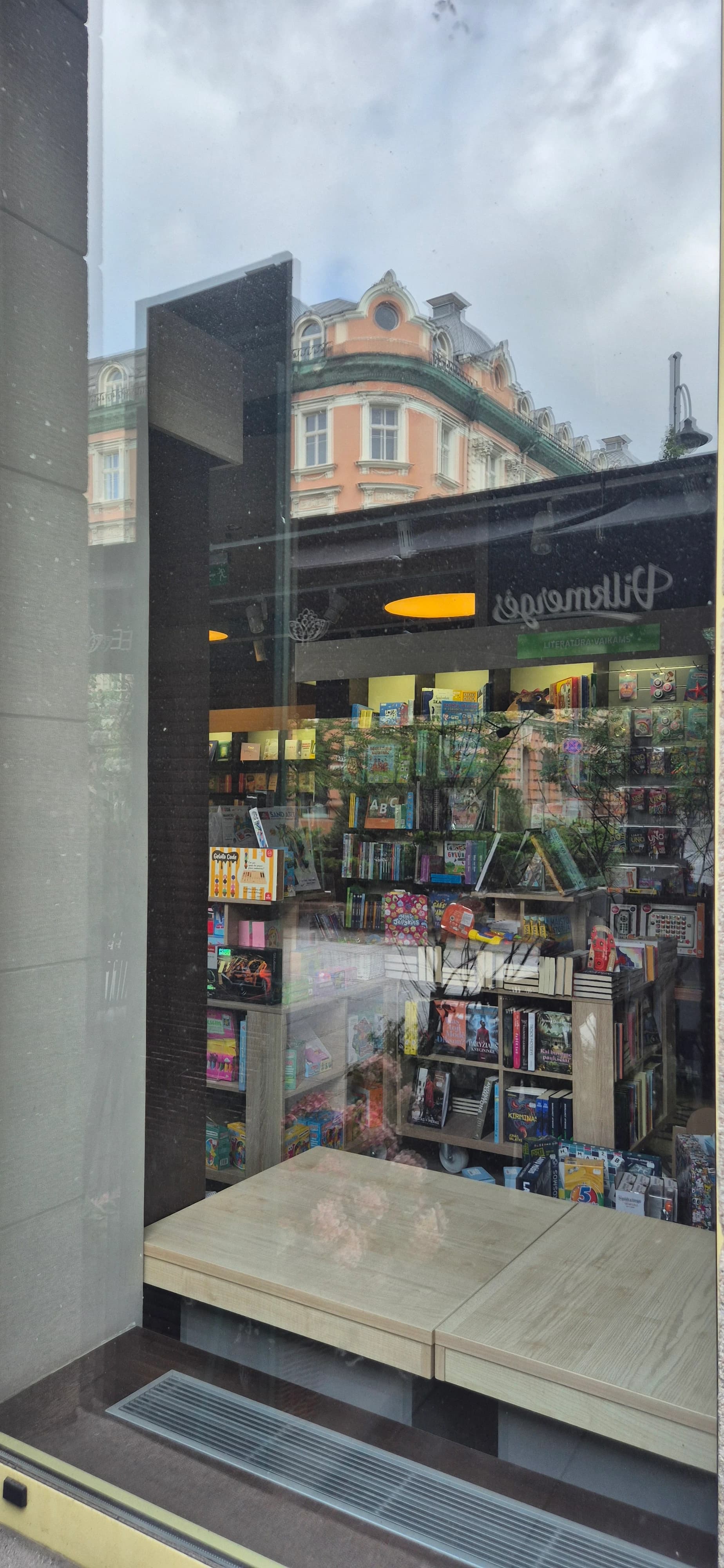 Bookstore window cleaning