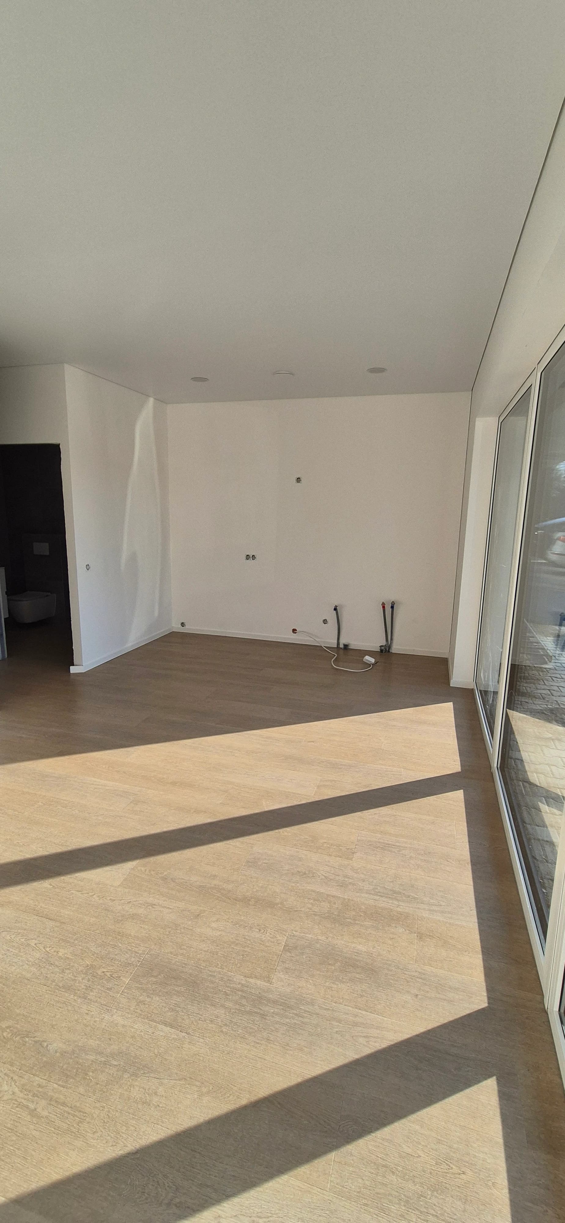 Cleaning of a newly built apartment