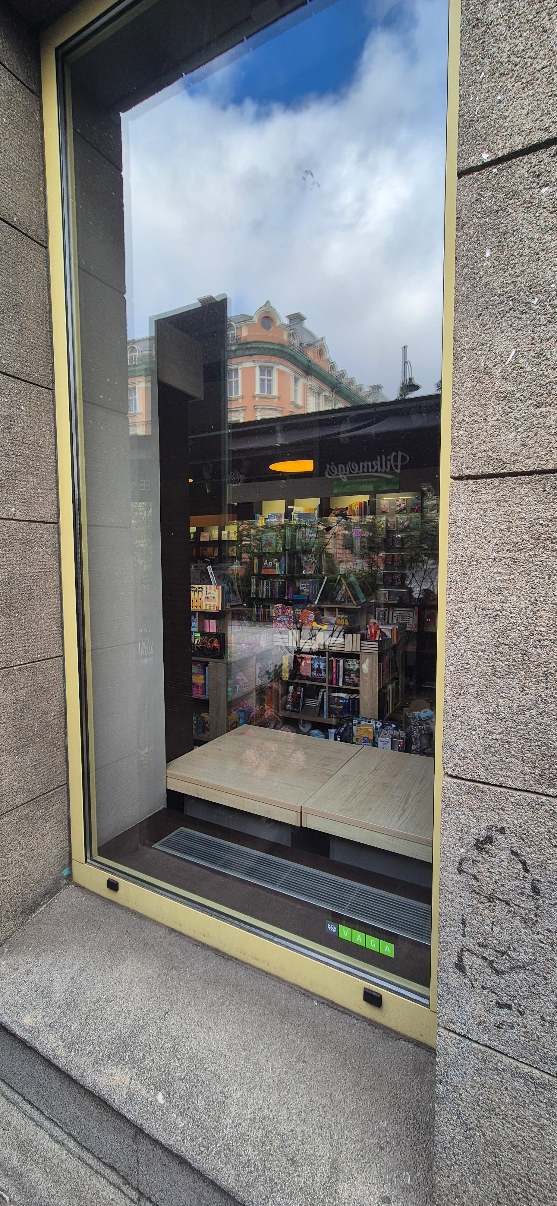 Bookstore window cleaning