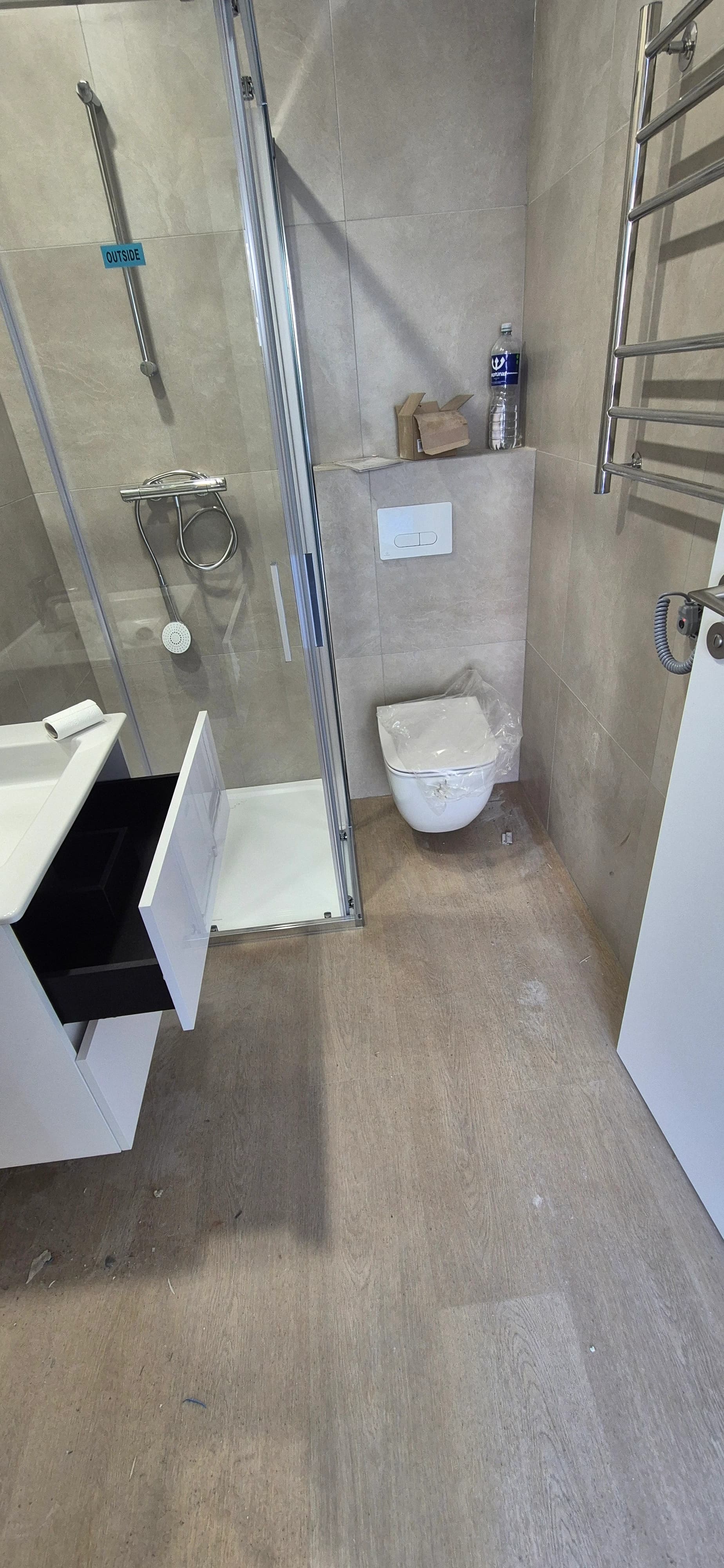 Apartment cleaning after construction