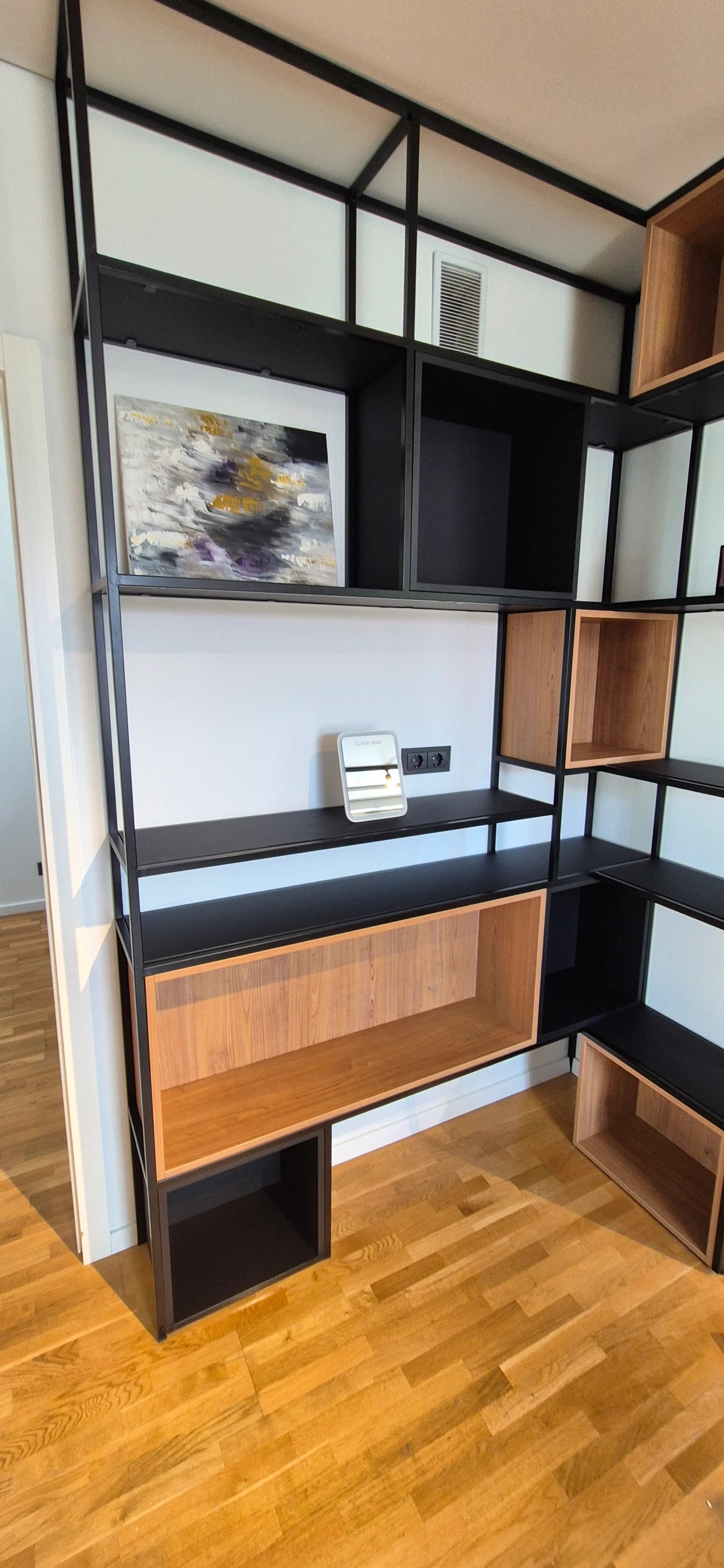 Deep cleaning of a luxury apartment