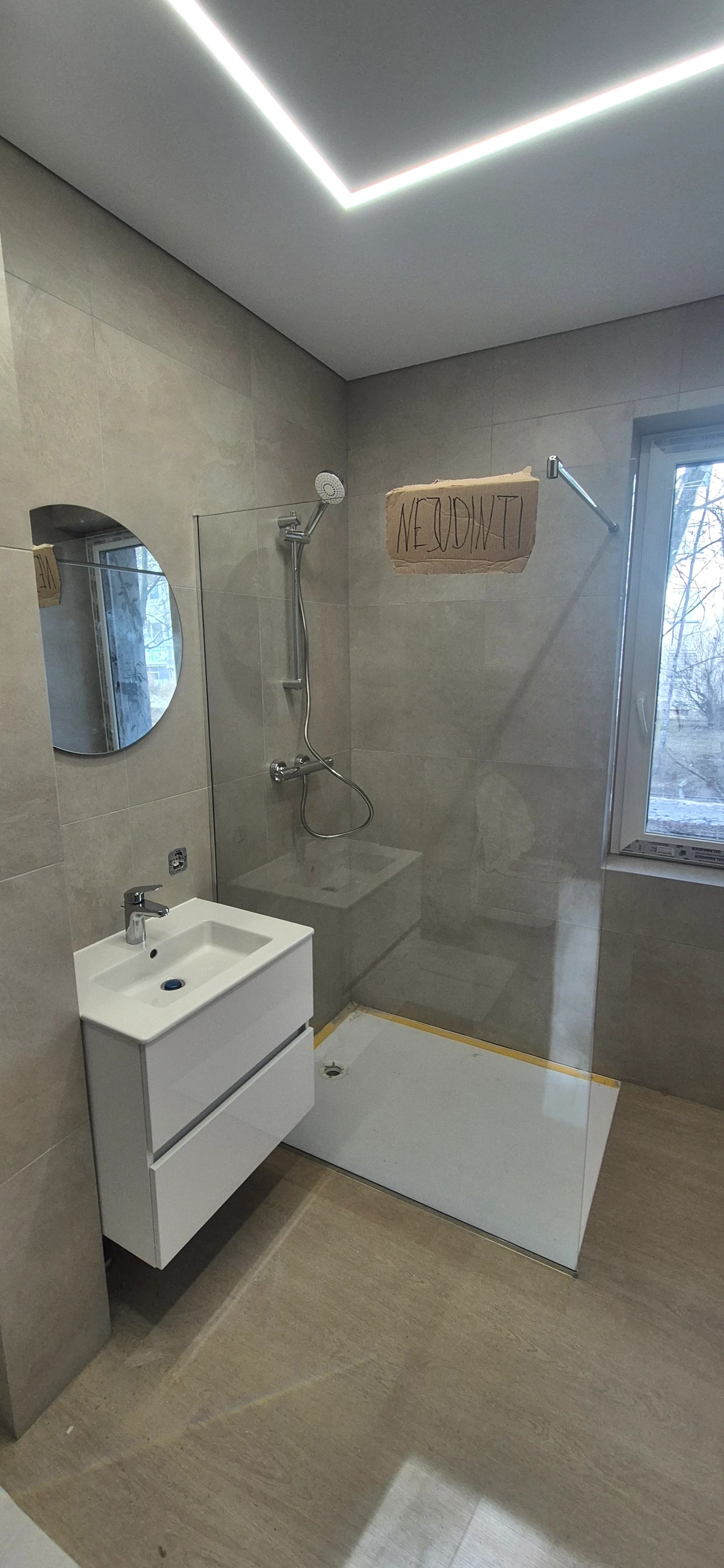 Apartment cleaning after construction
