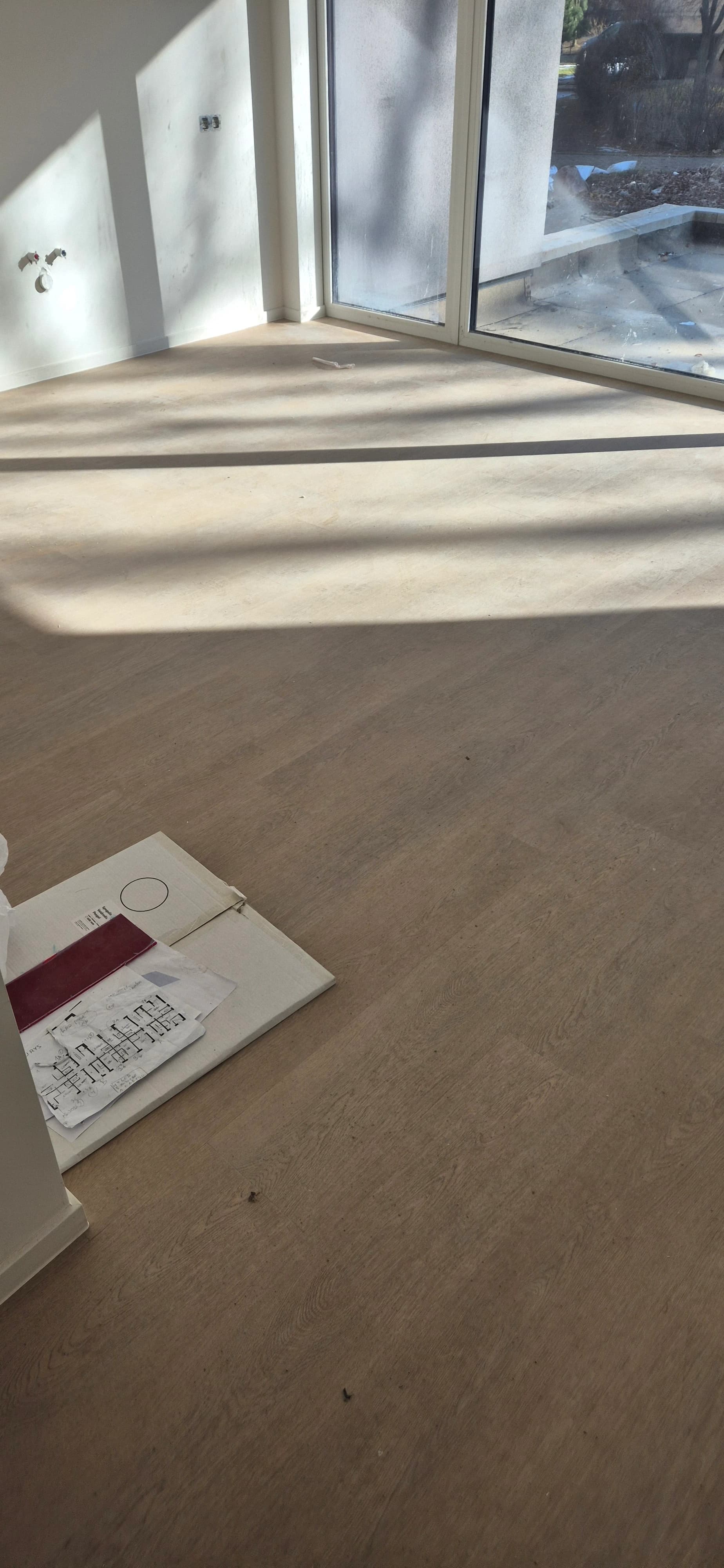 Cleaning of a newly built apartment