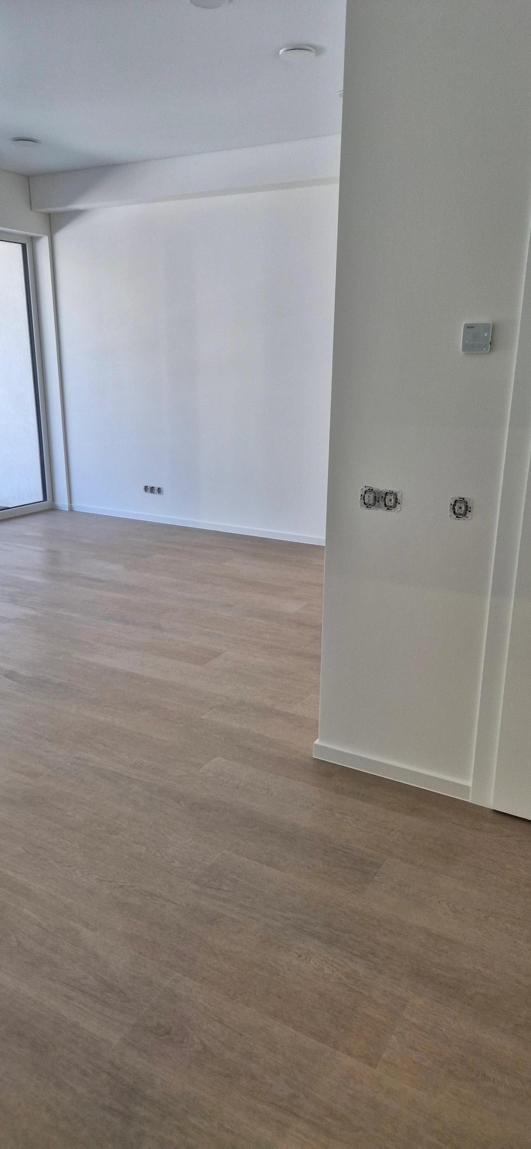 Cleaning of a newly built apartment