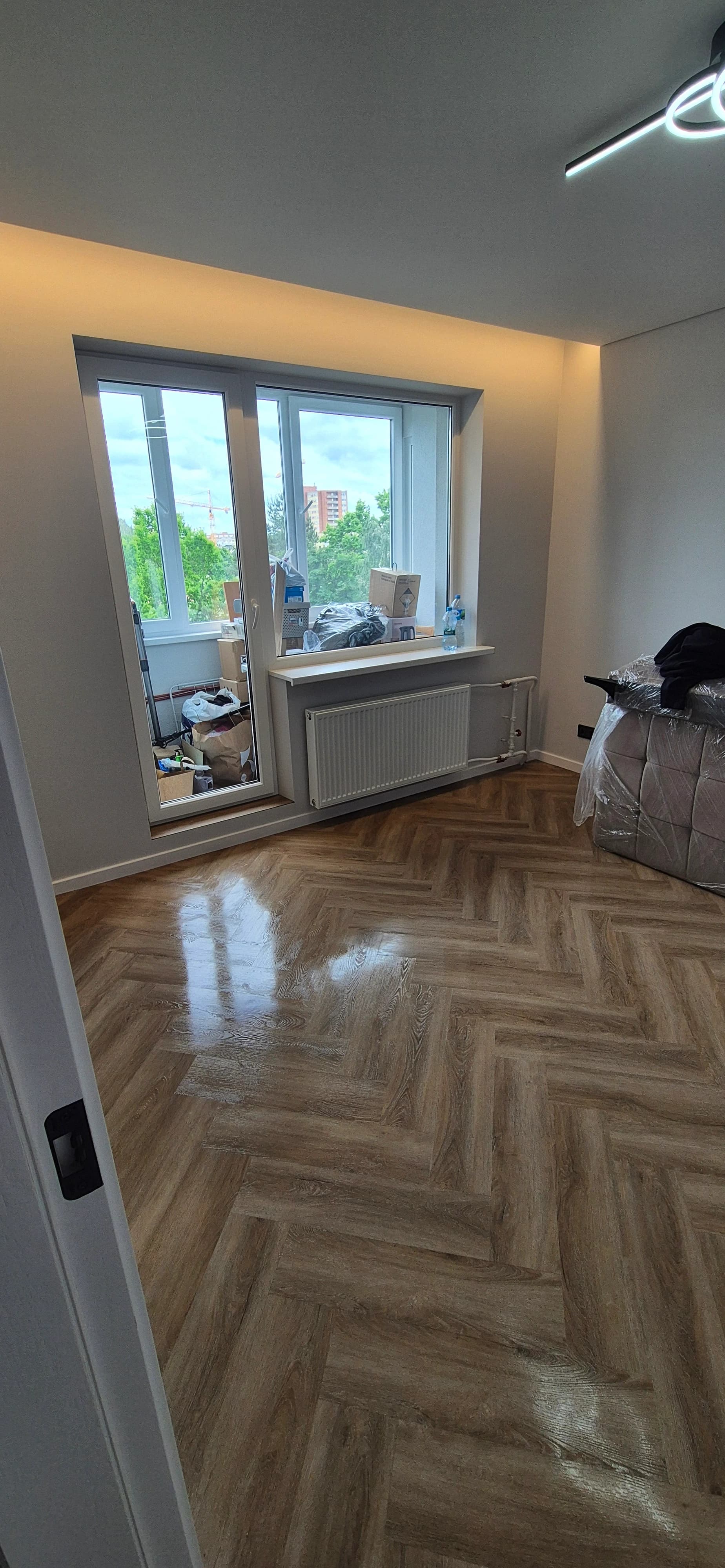 Apartment cleaning after construction (marble finishes)