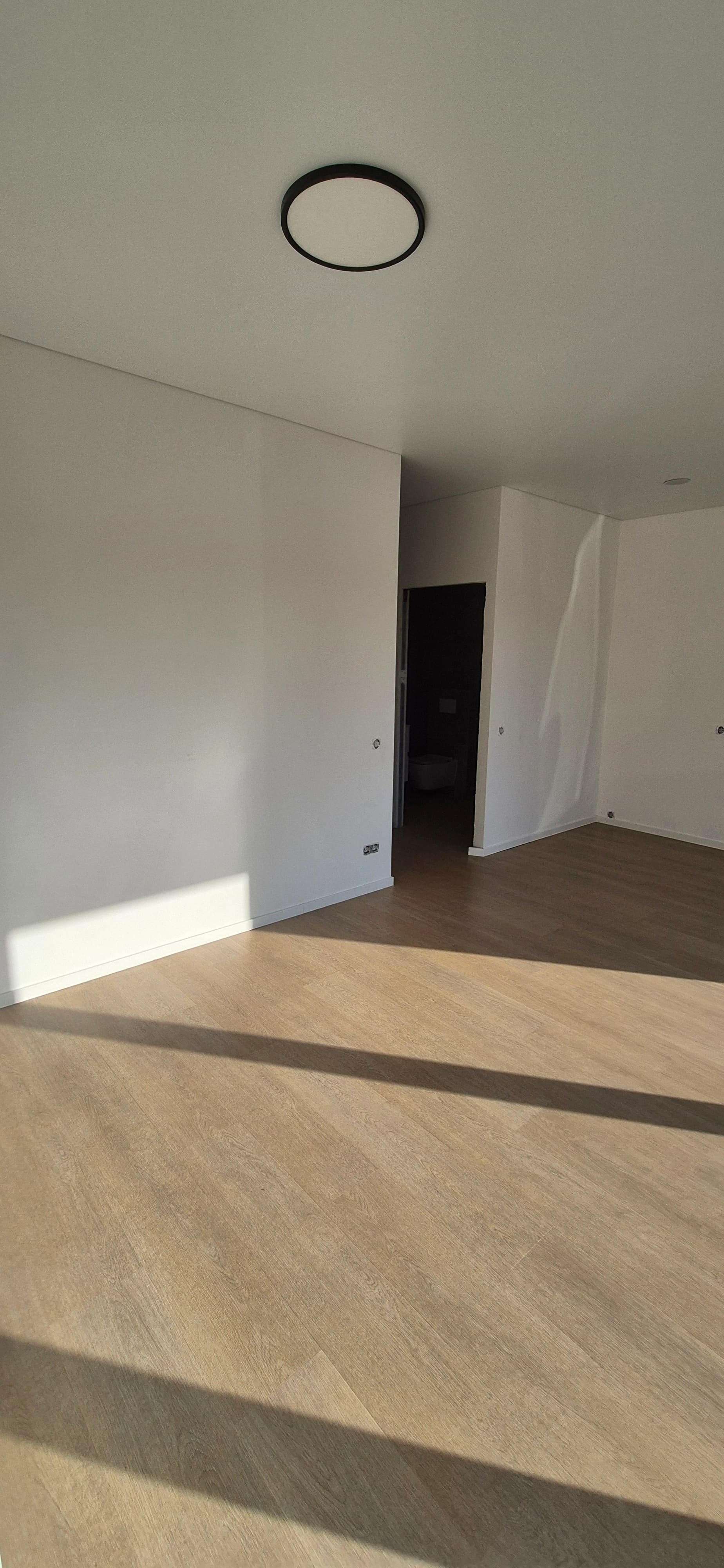Cleaning of a newly built apartment