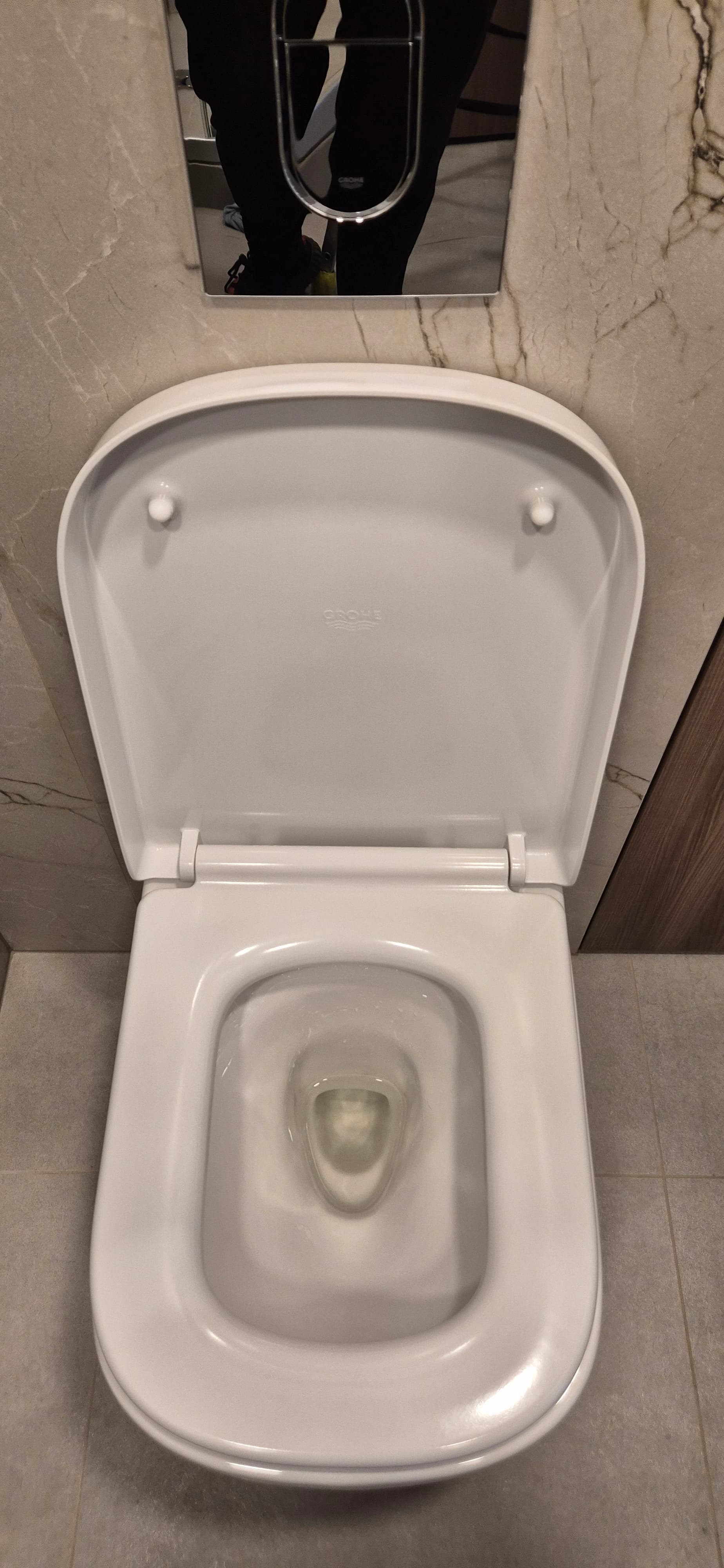 Apartment cleaning after construction (marble finishes)