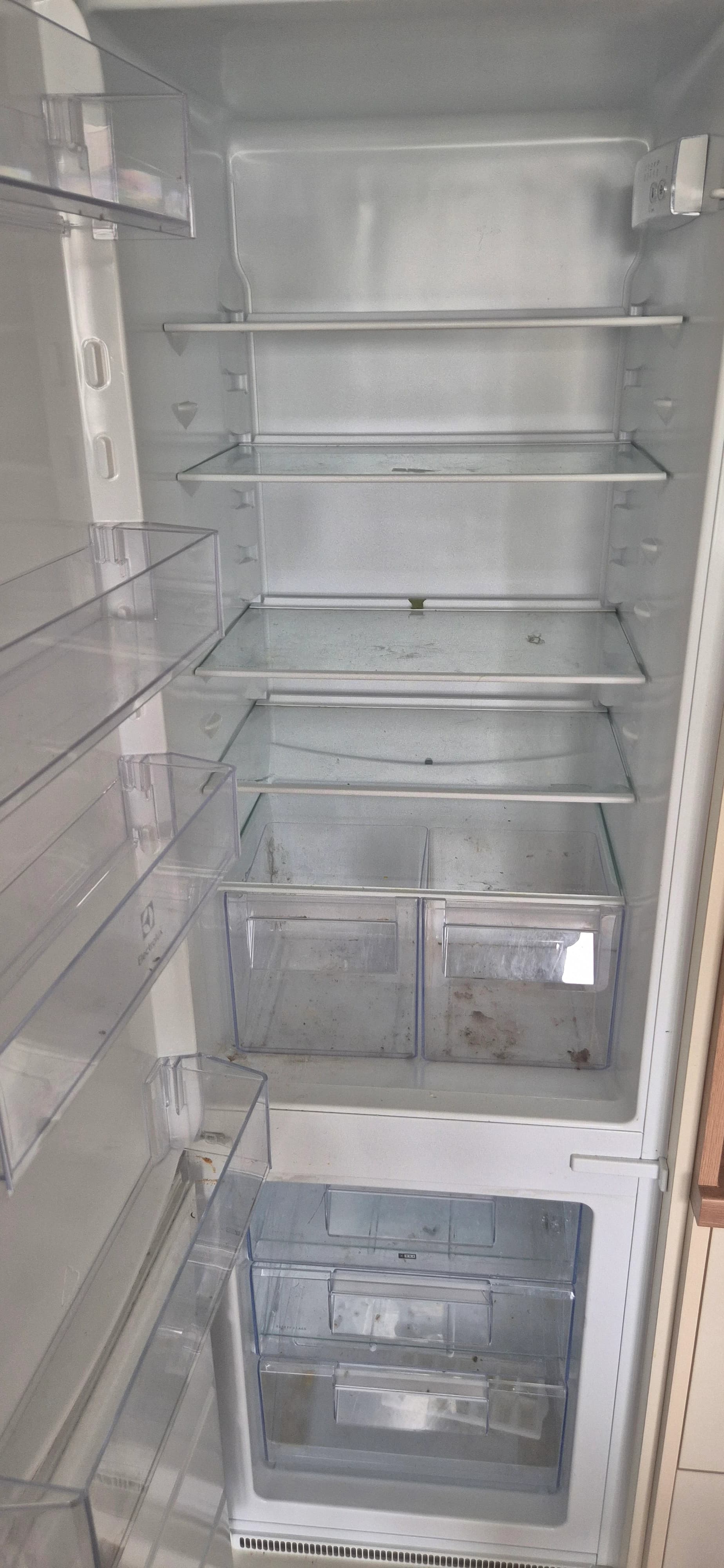 Appliance and bathroom cleaning