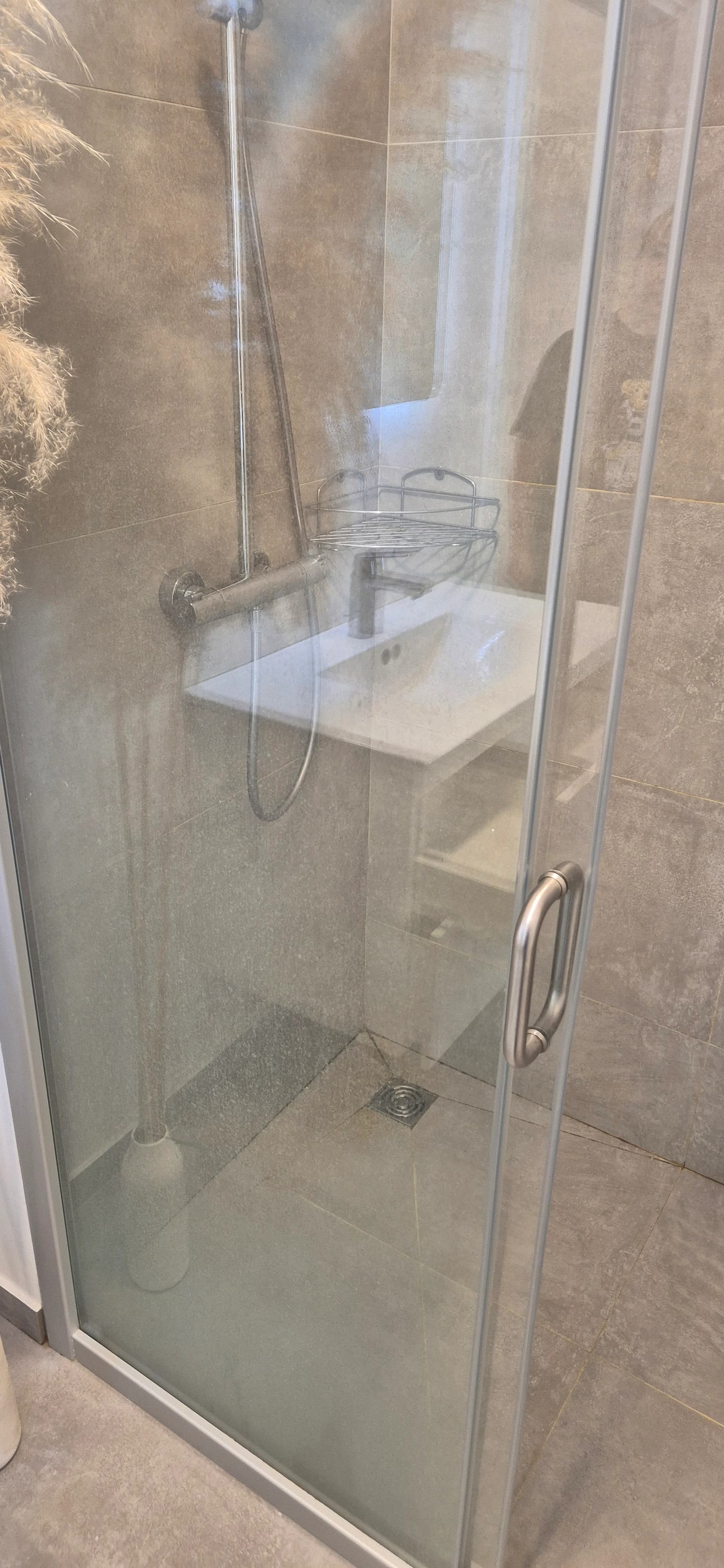 Bathroom cleaning