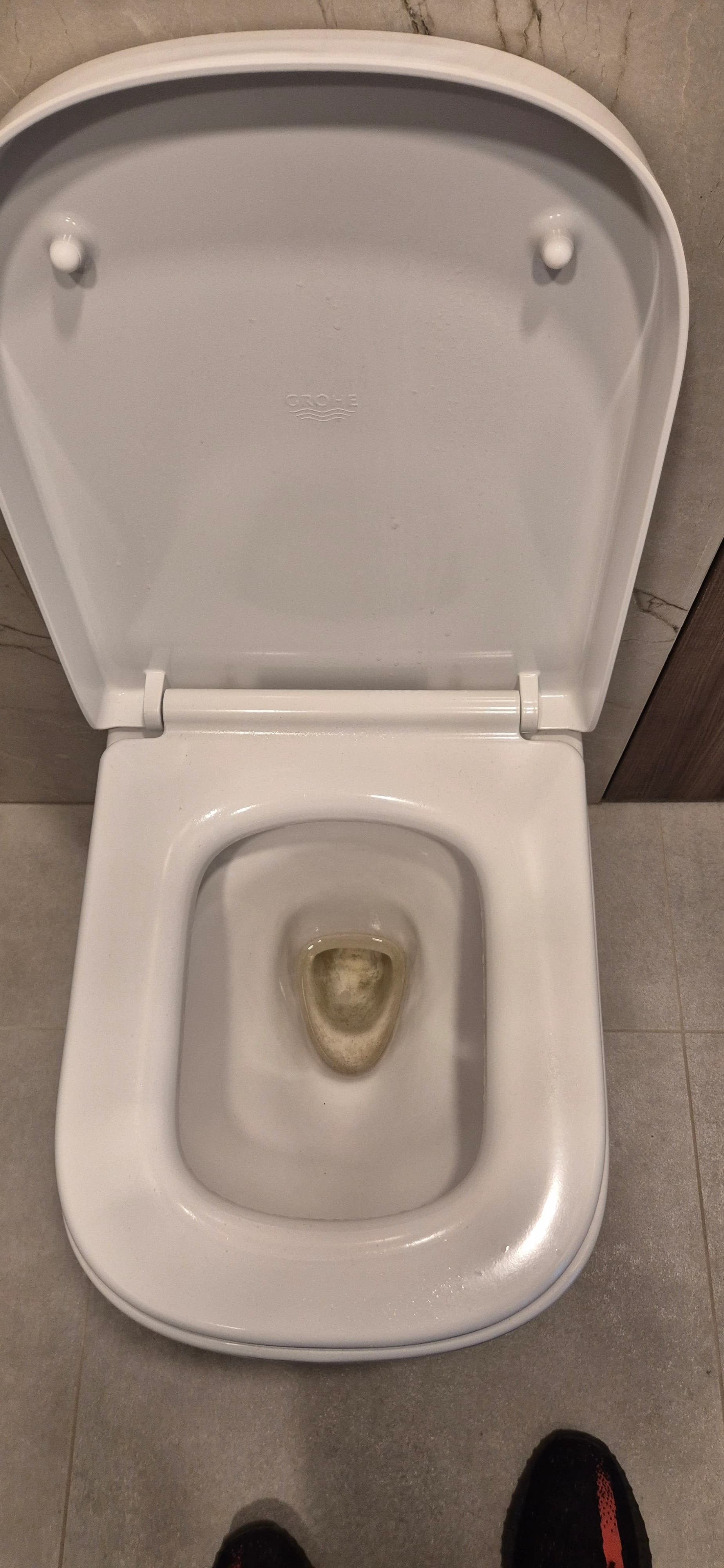 Apartment cleaning after construction (marble finishes)