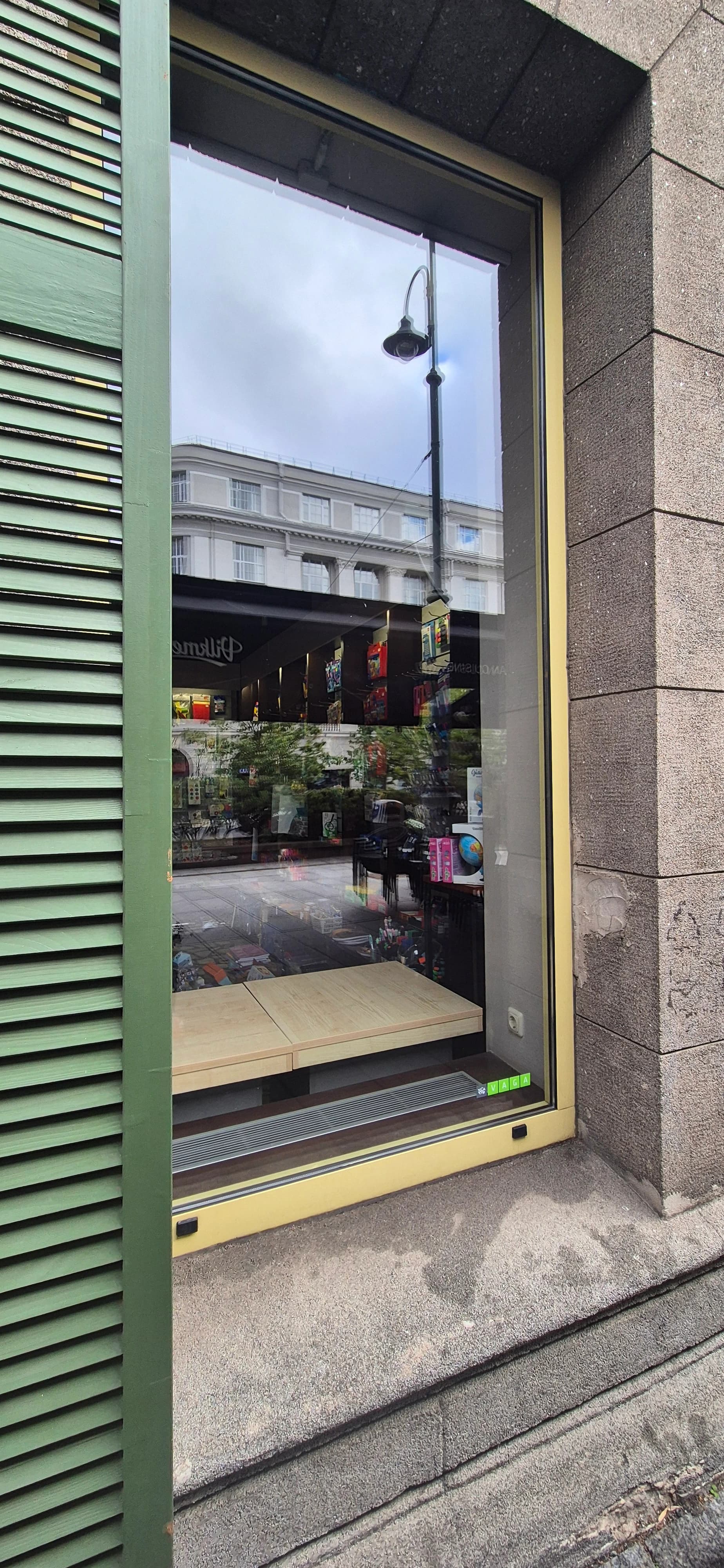 Bookstore window cleaning