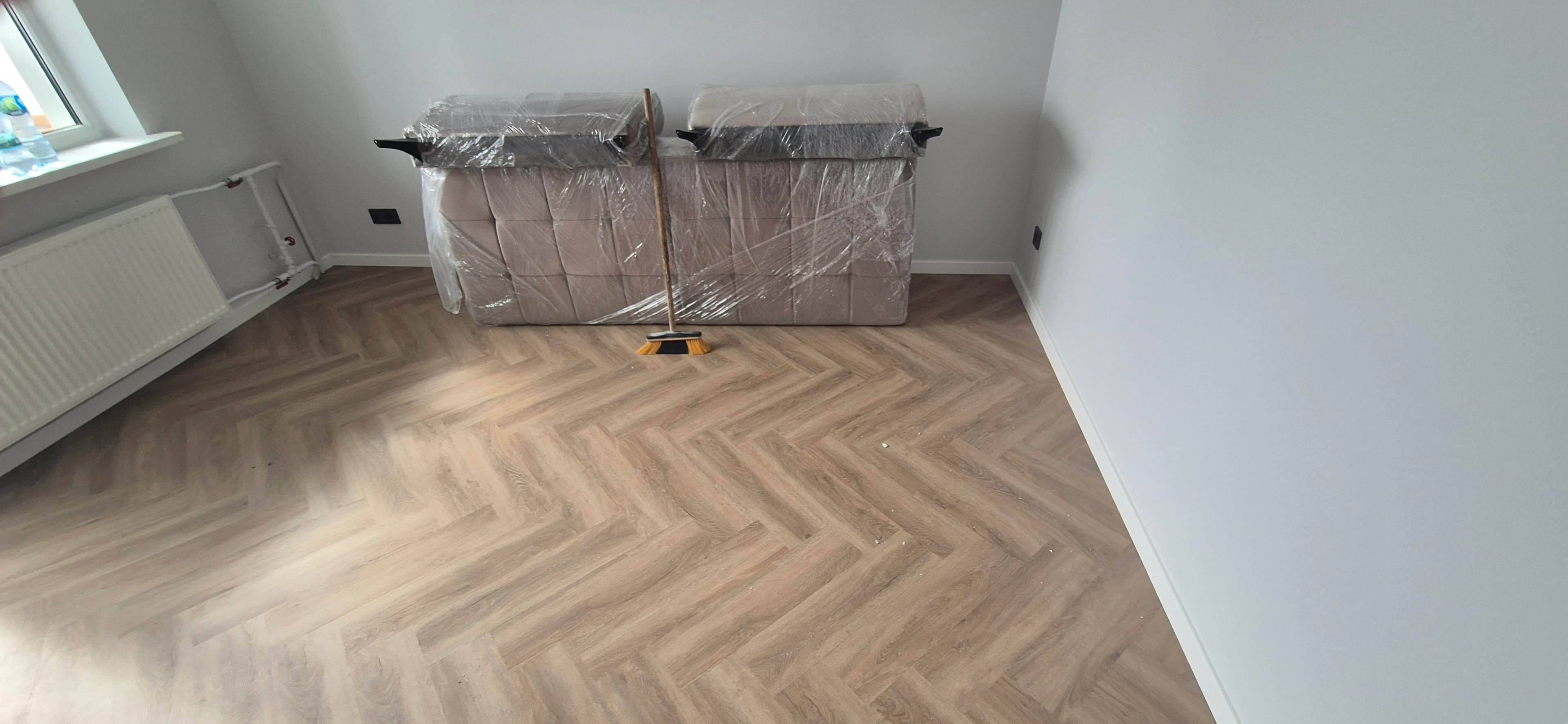 Apartment cleaning after construction (marble finishes)