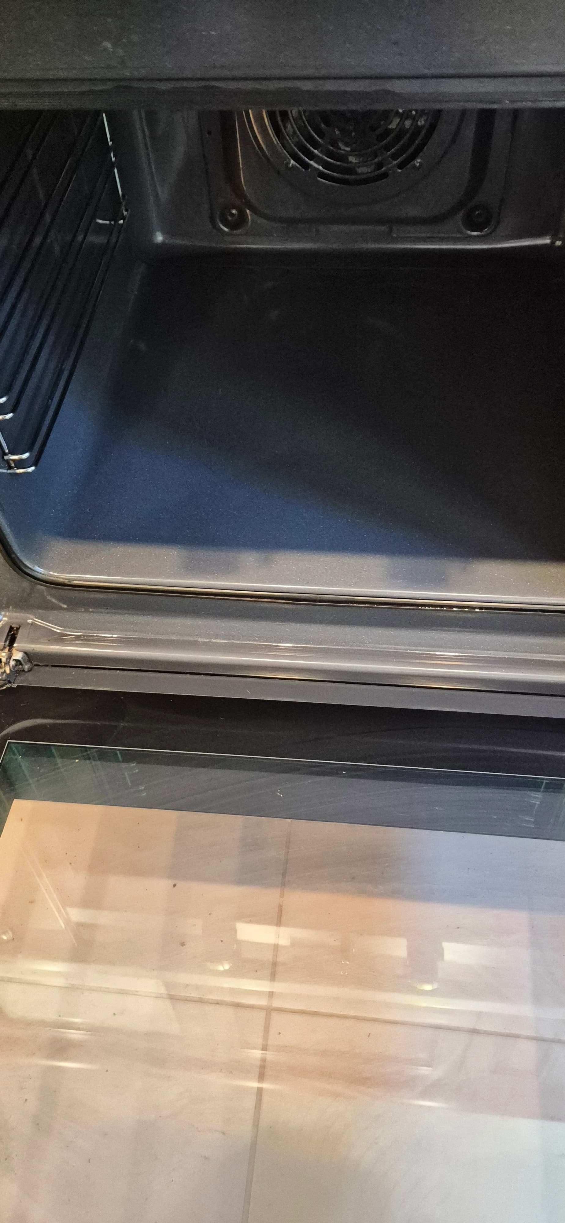 Deep cleaning of a luxury apartment