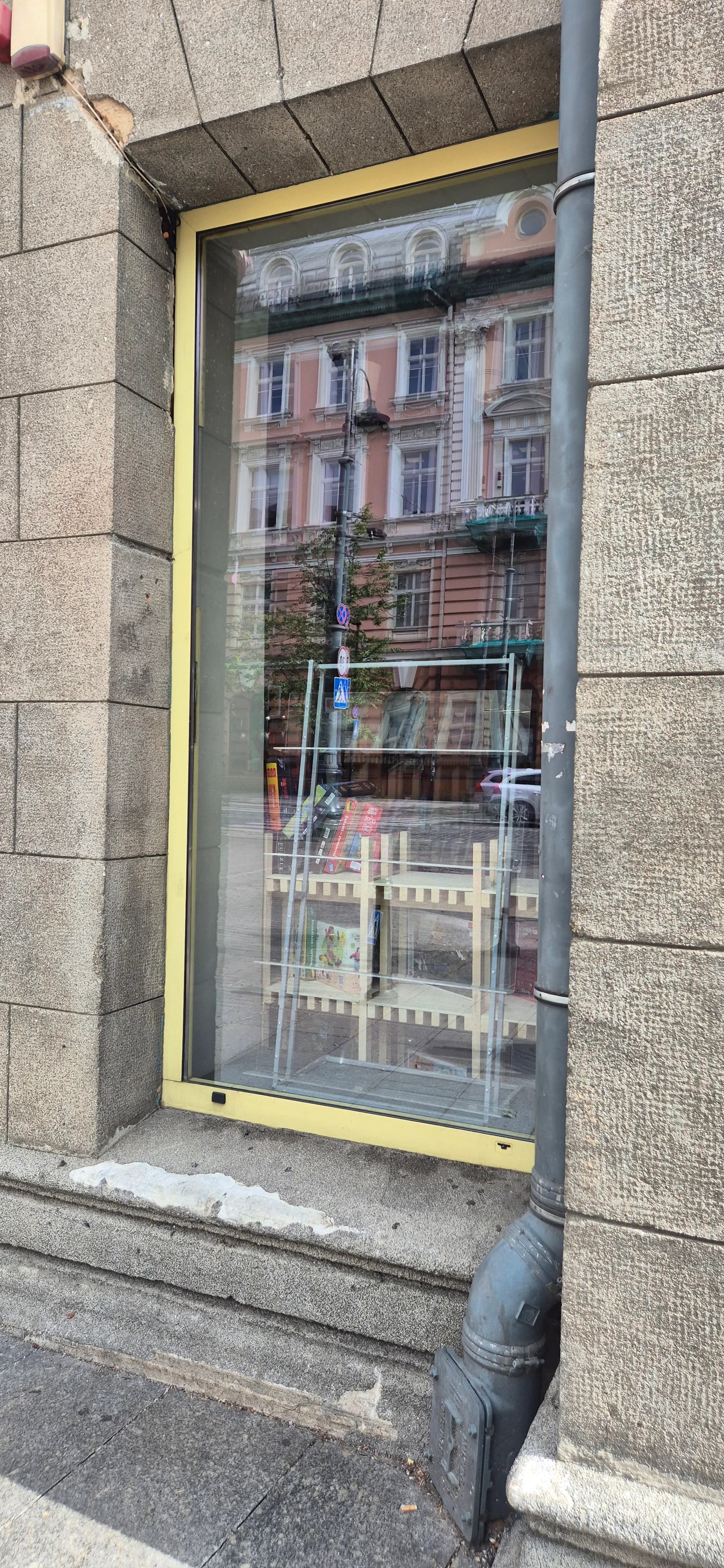 Bookstore window cleaning