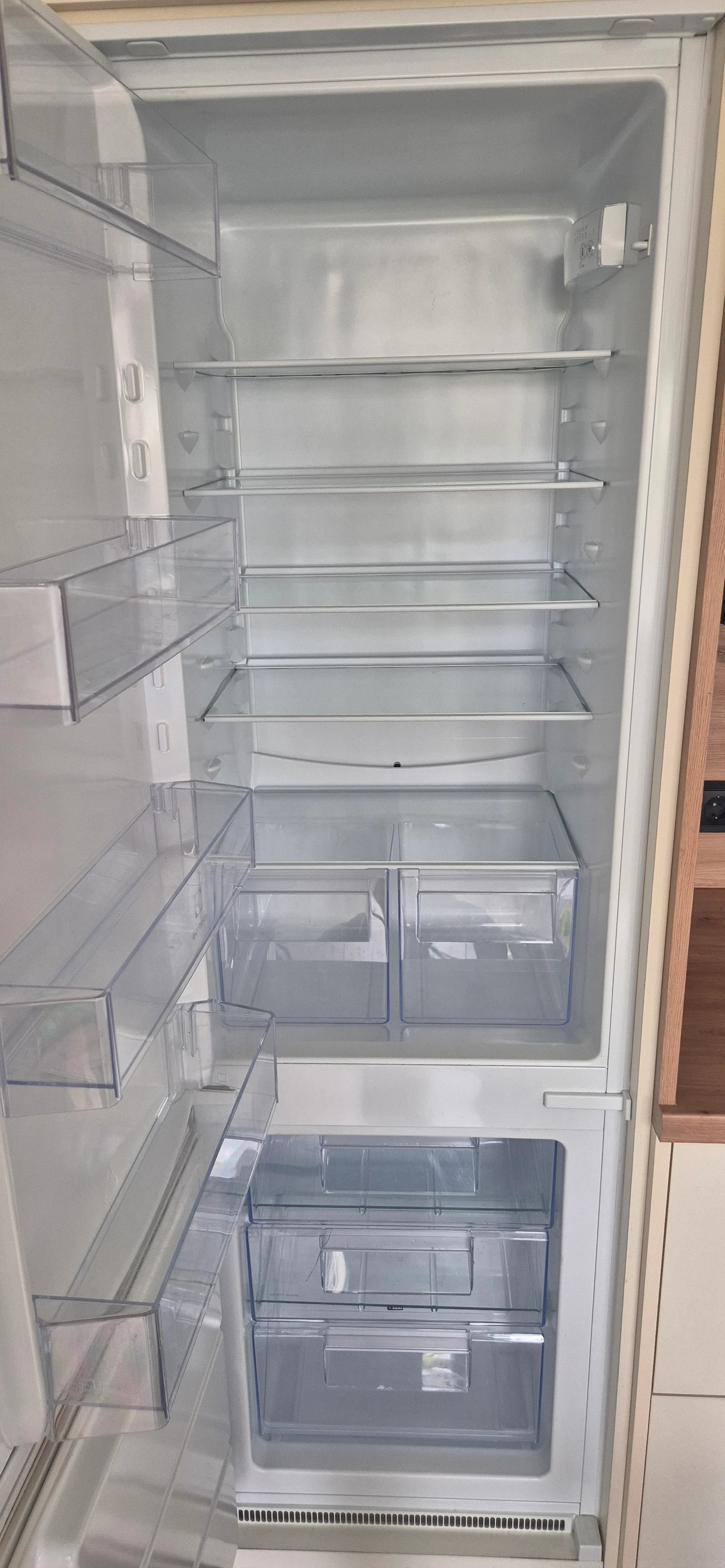 Appliance and bathroom cleaning