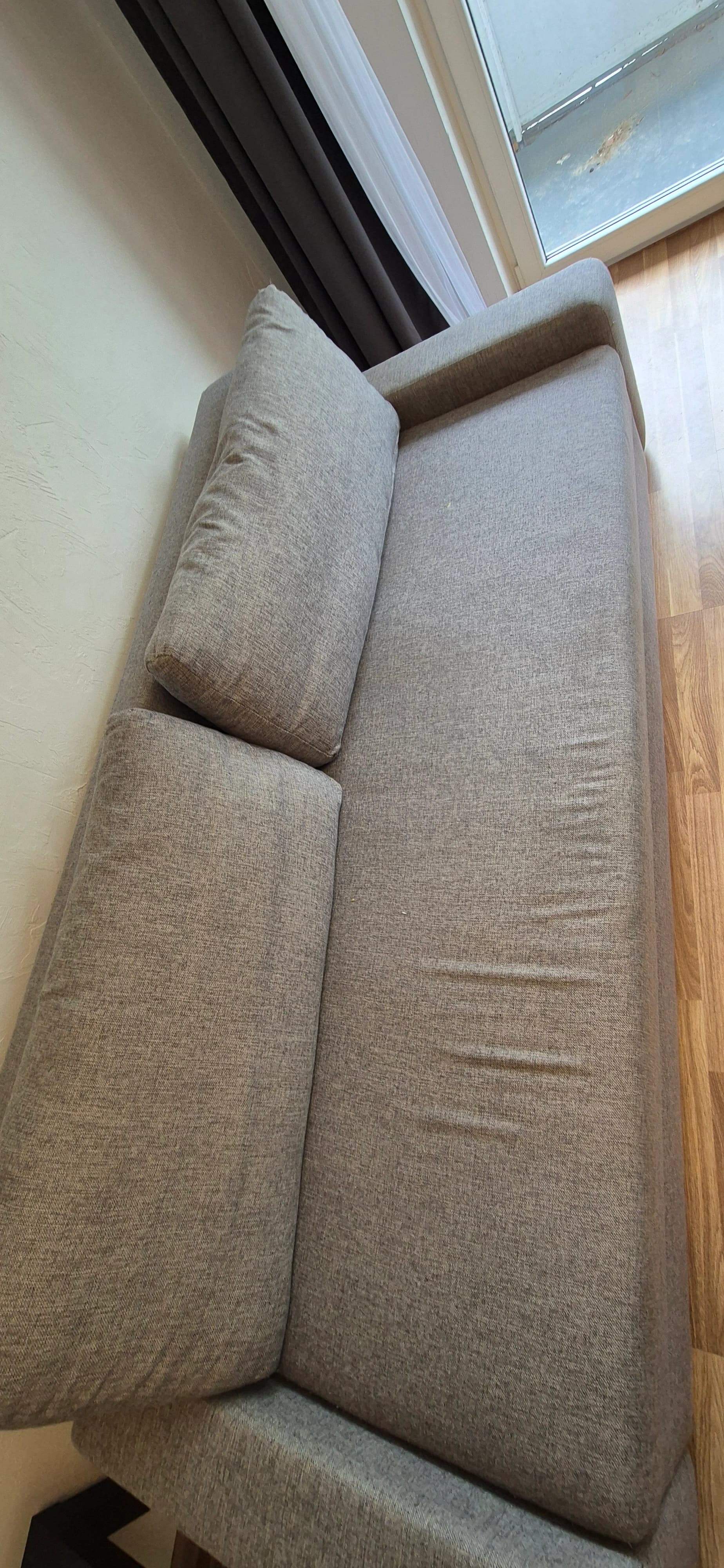 Deep apartment cleaning including windows