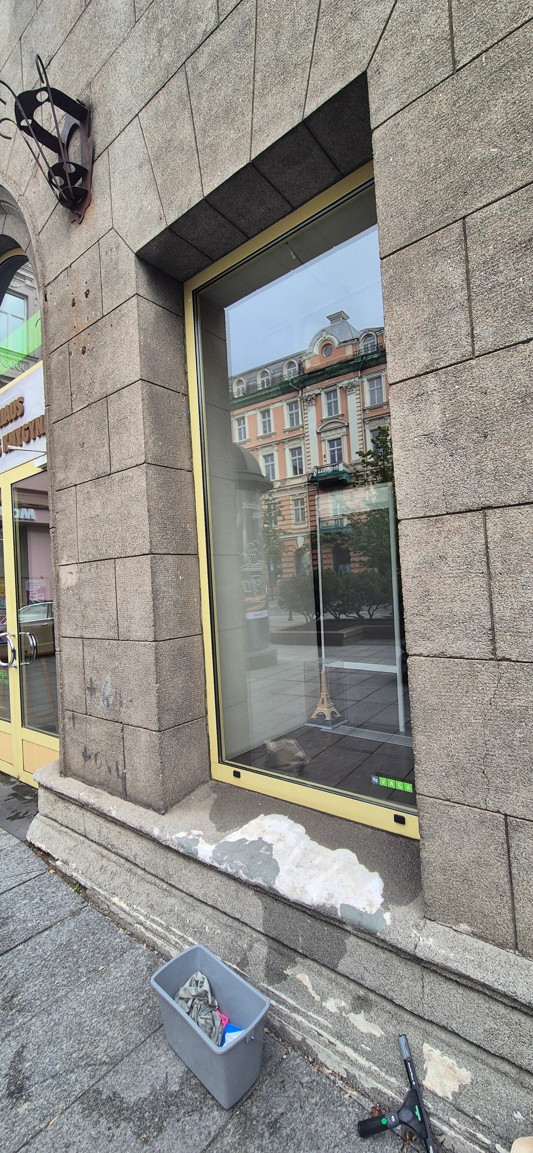 Bookstore window cleaning