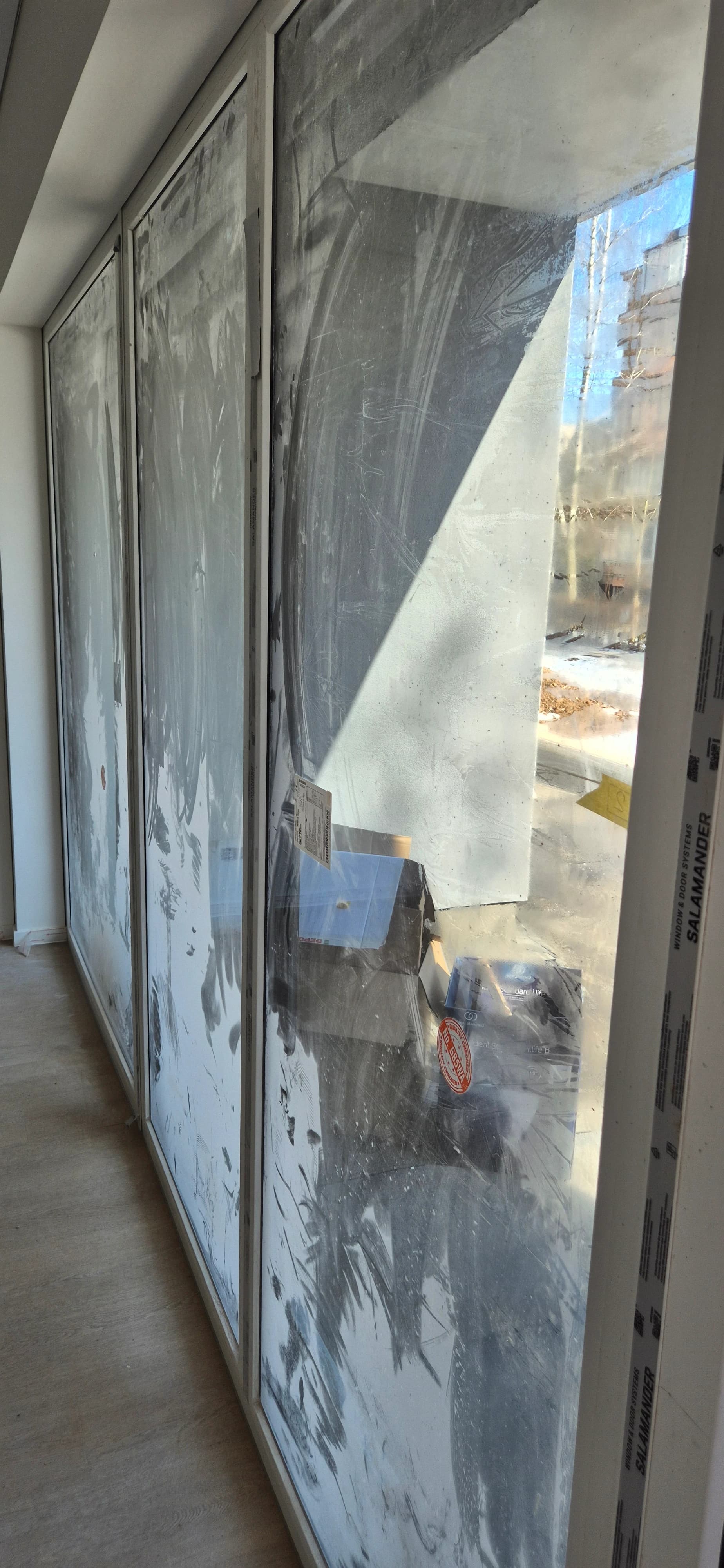 Cleaning of a newly built apartment