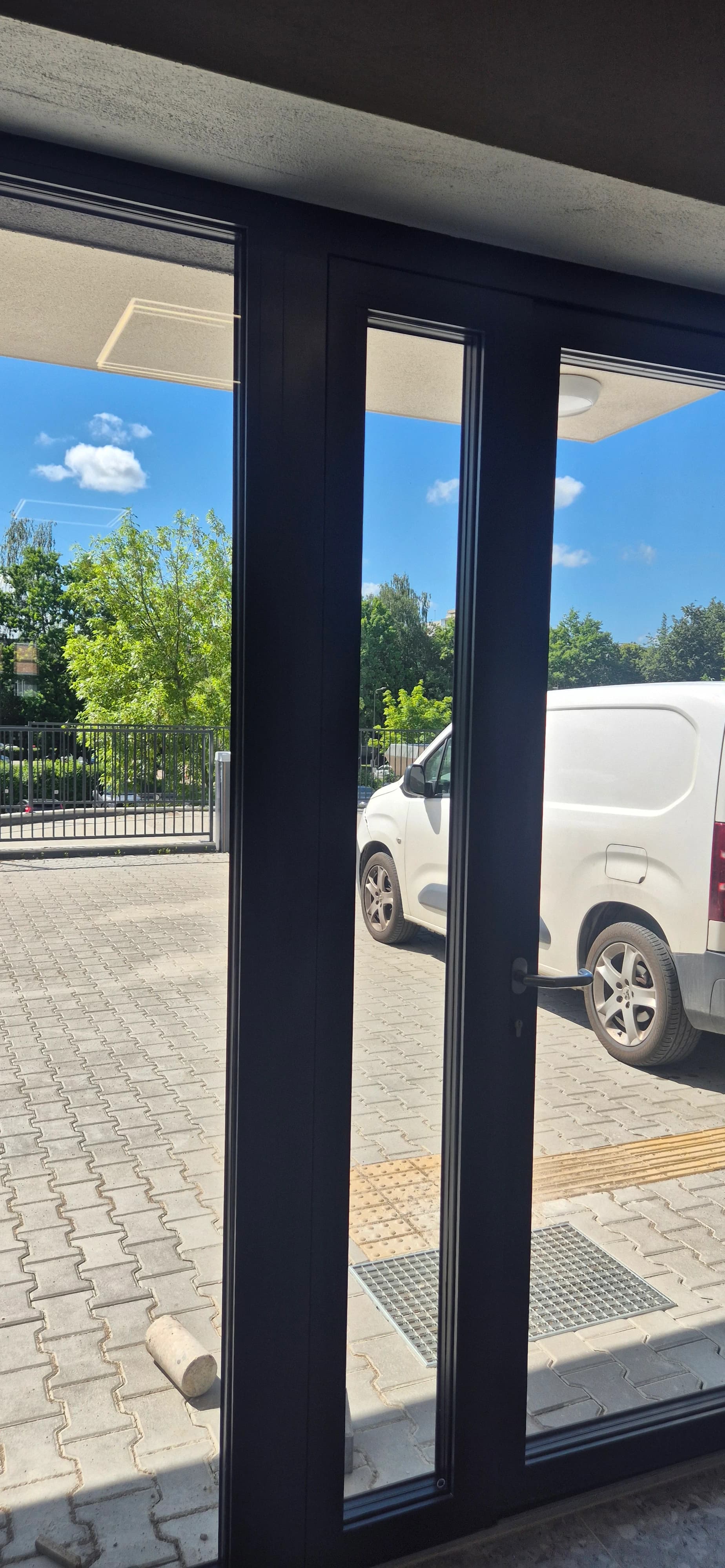 House window and glass roof cleaning