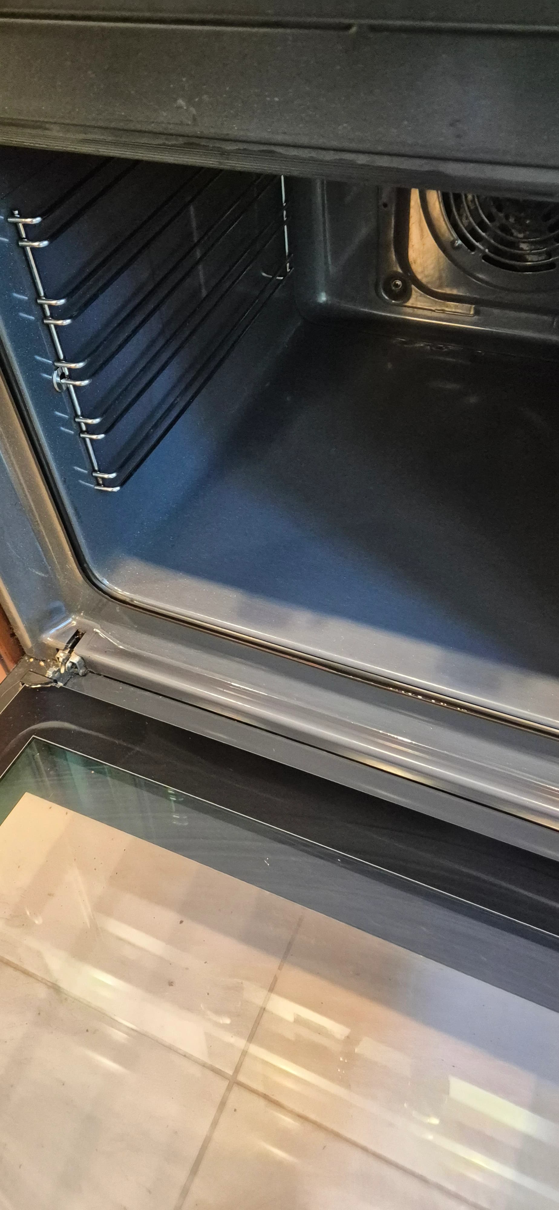 Deep cleaning of a luxury apartment
