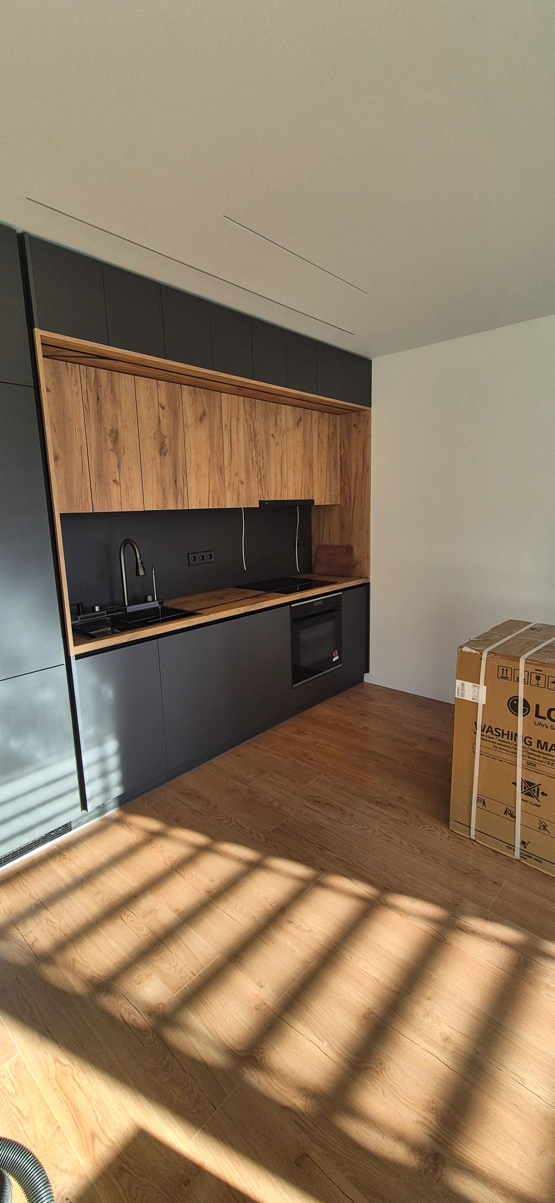 Luxury apartment cleaning after construction