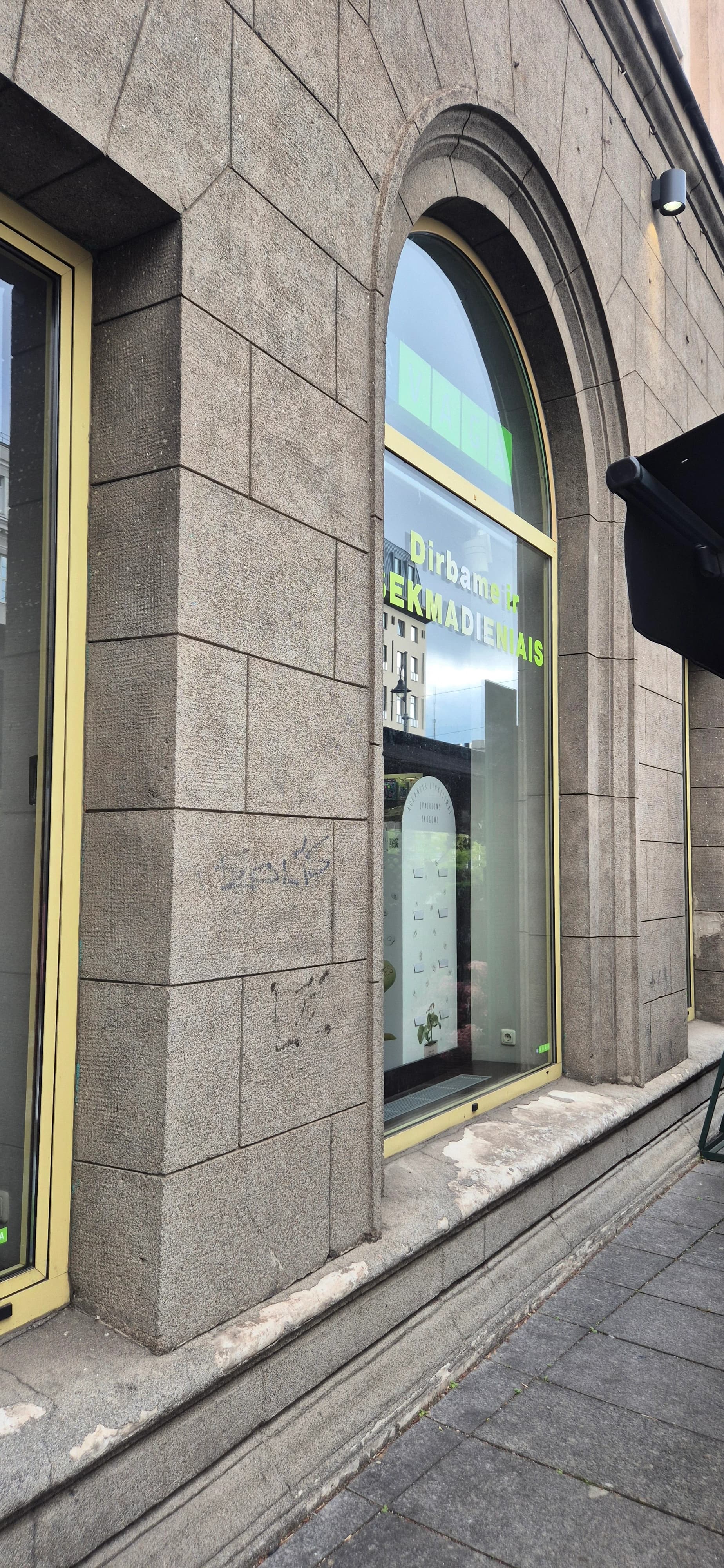 Bookstore window cleaning