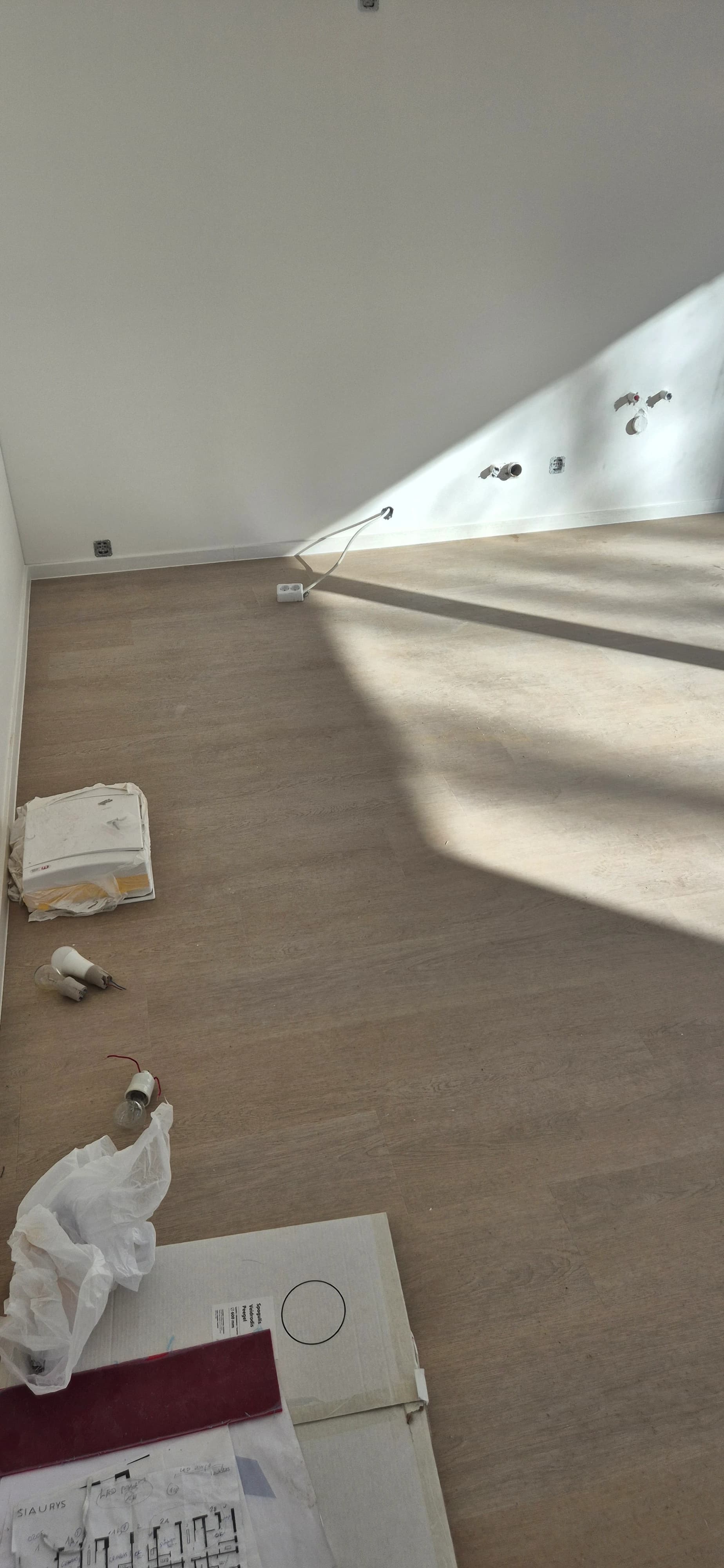 Cleaning of a newly built apartment