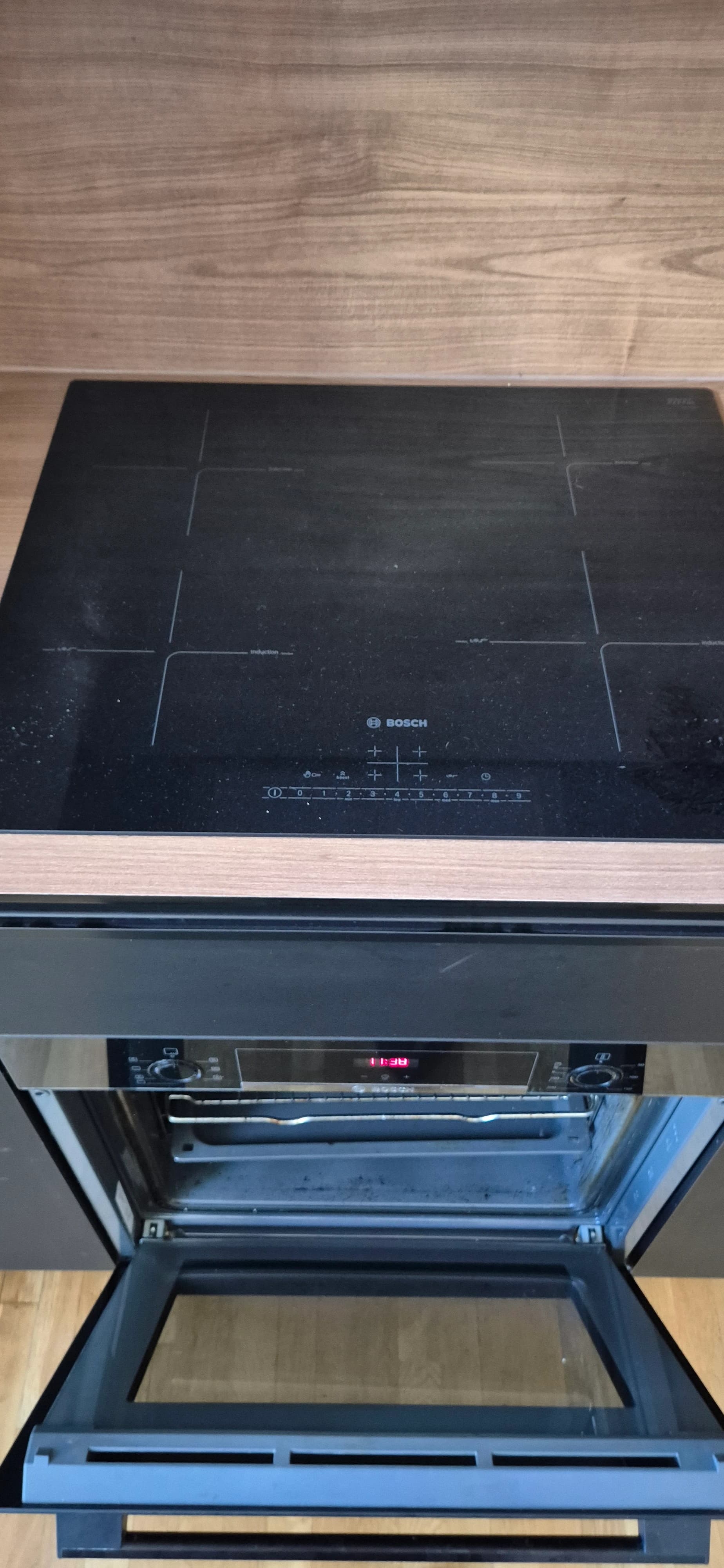 Deep cleaning of a luxury apartment