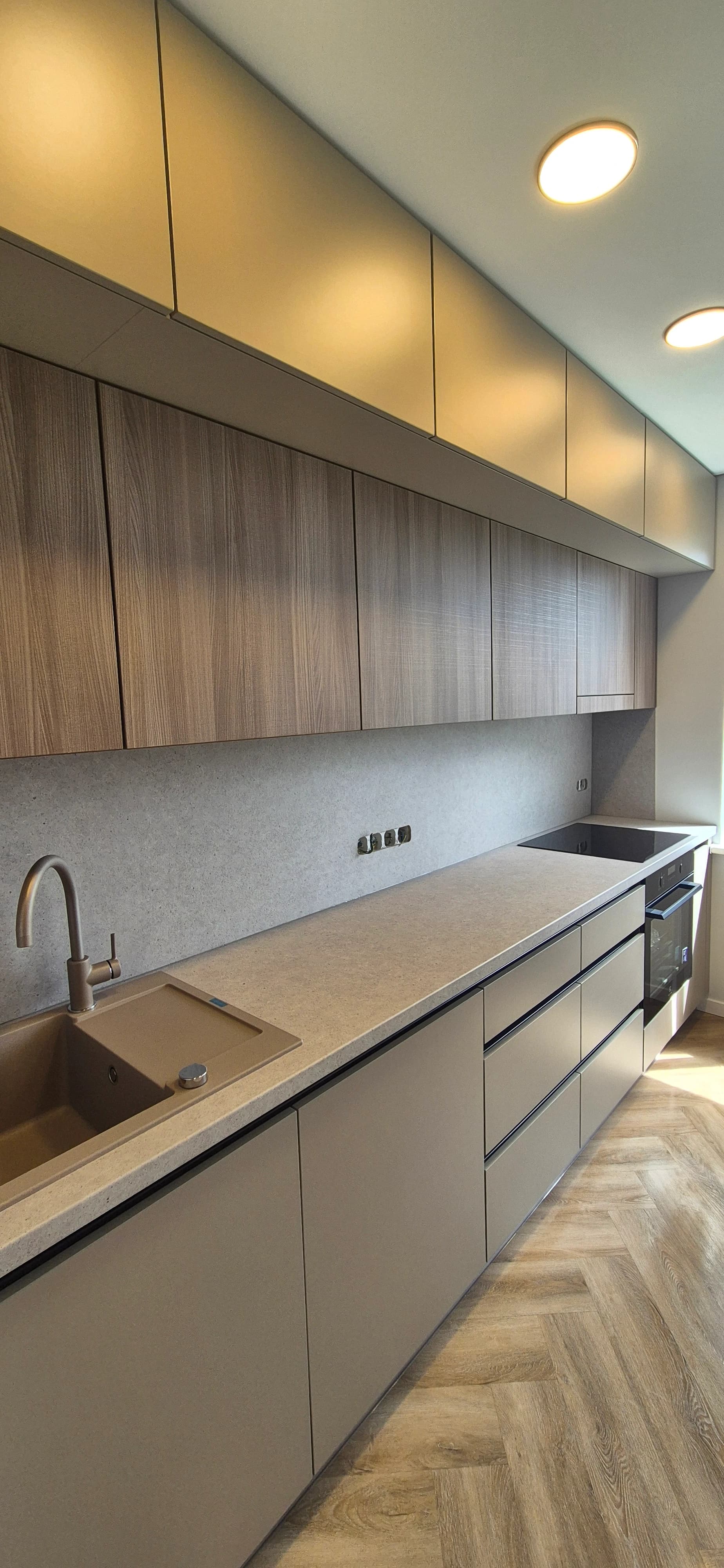 Apartment cleaning after construction (marble finishes)