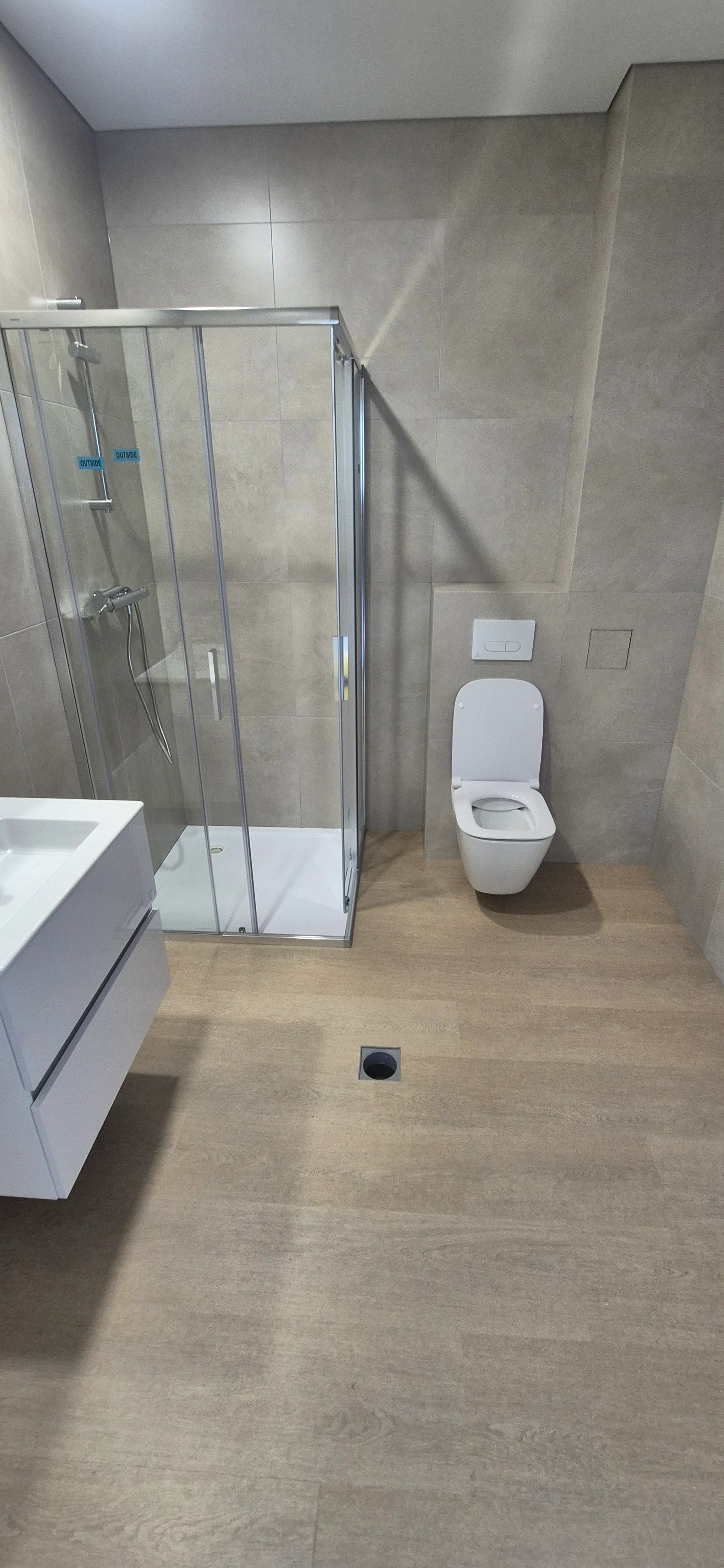 Apartment cleaning after construction