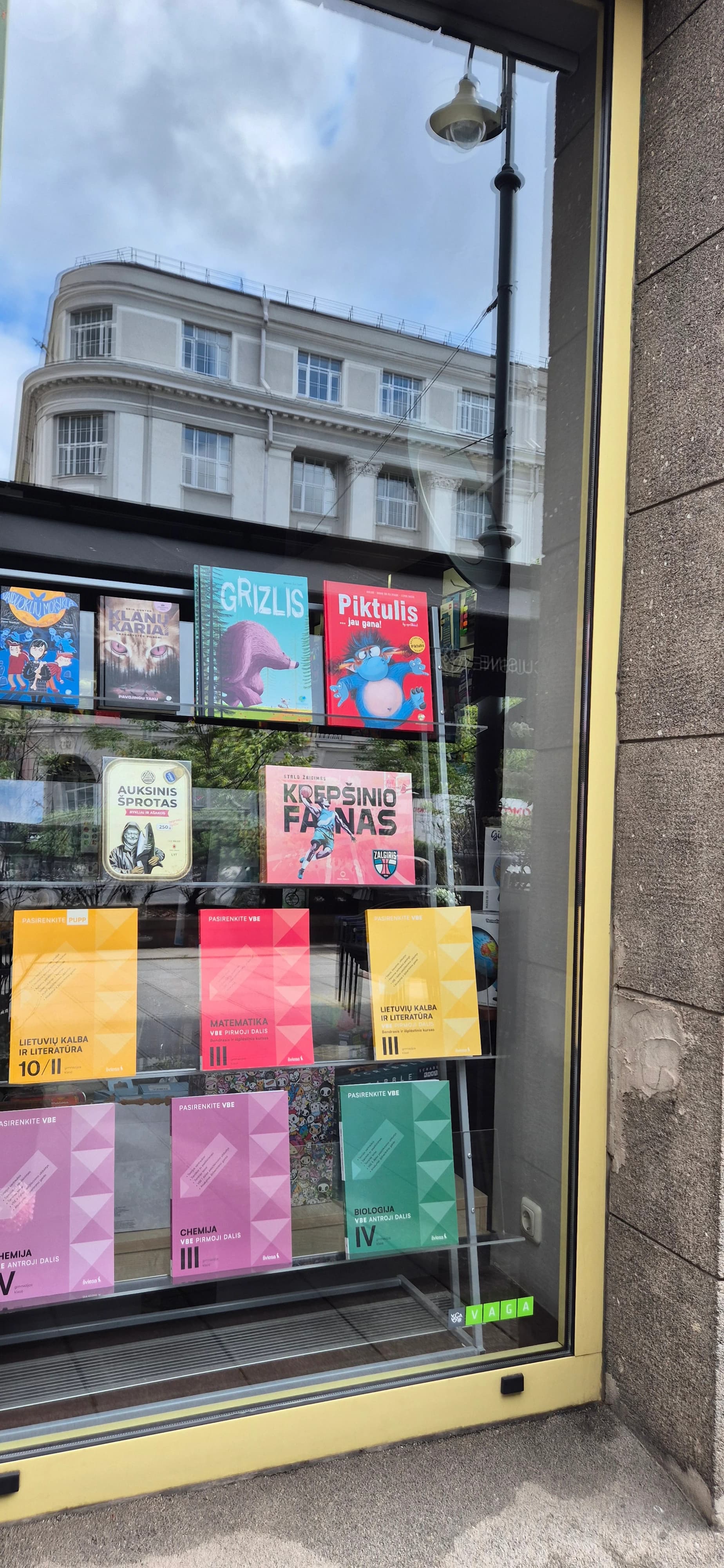 Bookstore window cleaning