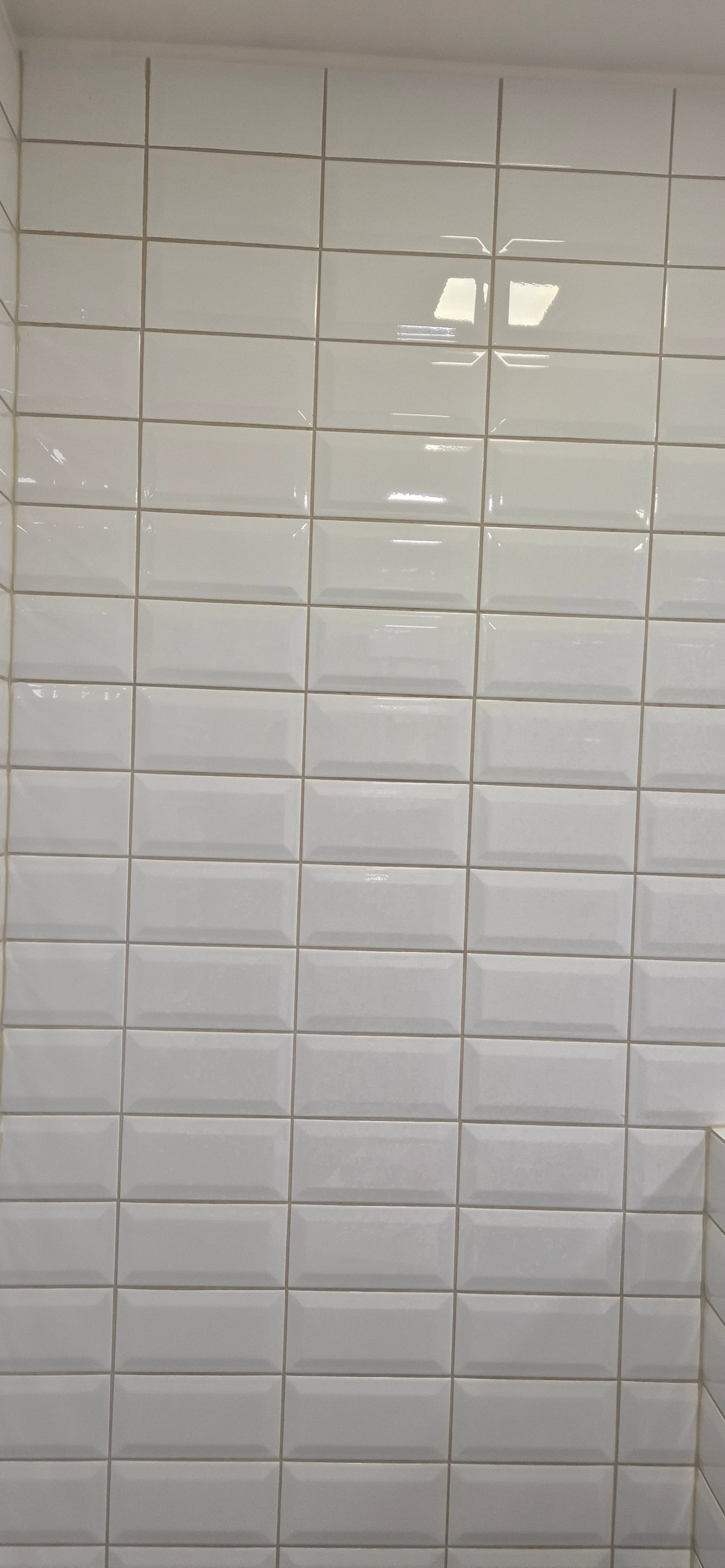Deep apartment cleaning after renovation