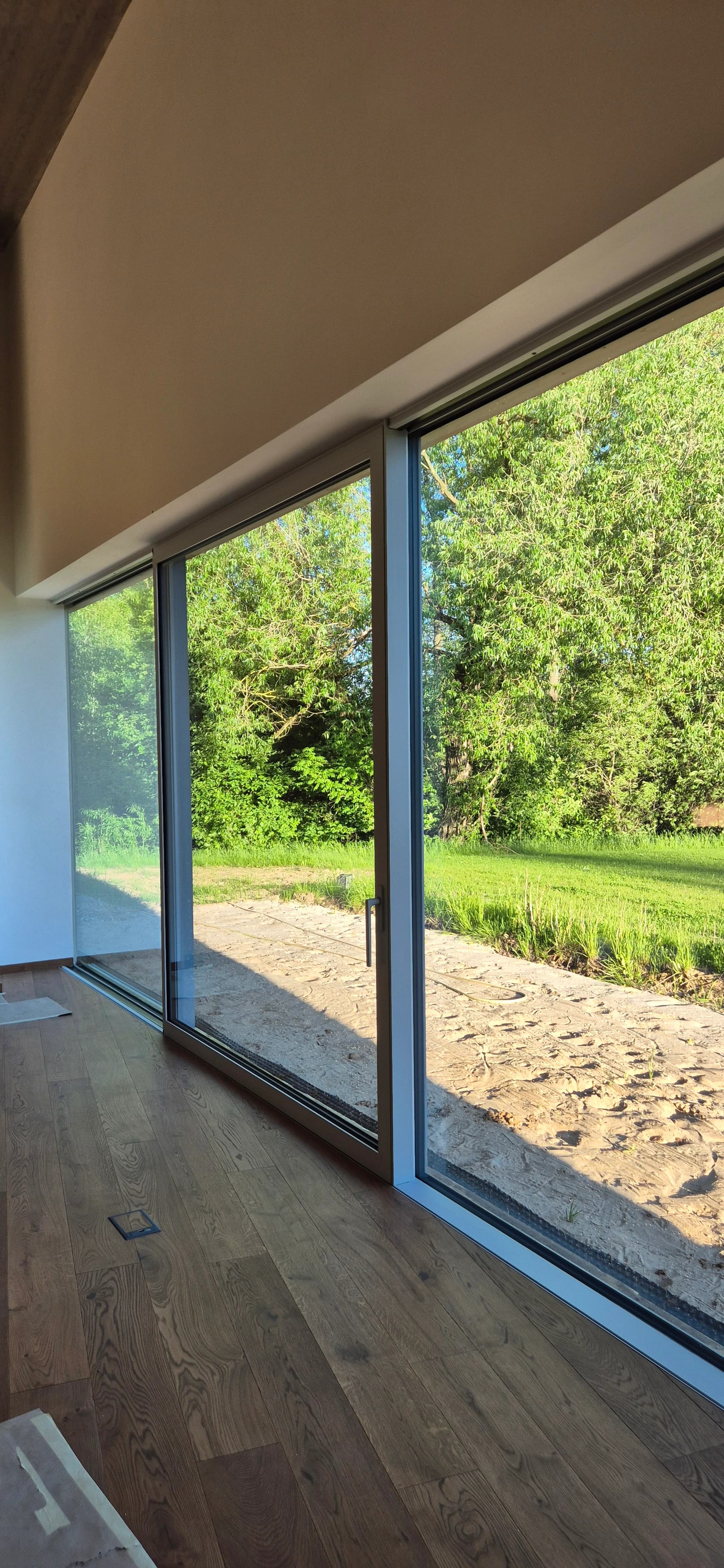 Glass roof and window cleaning at a house