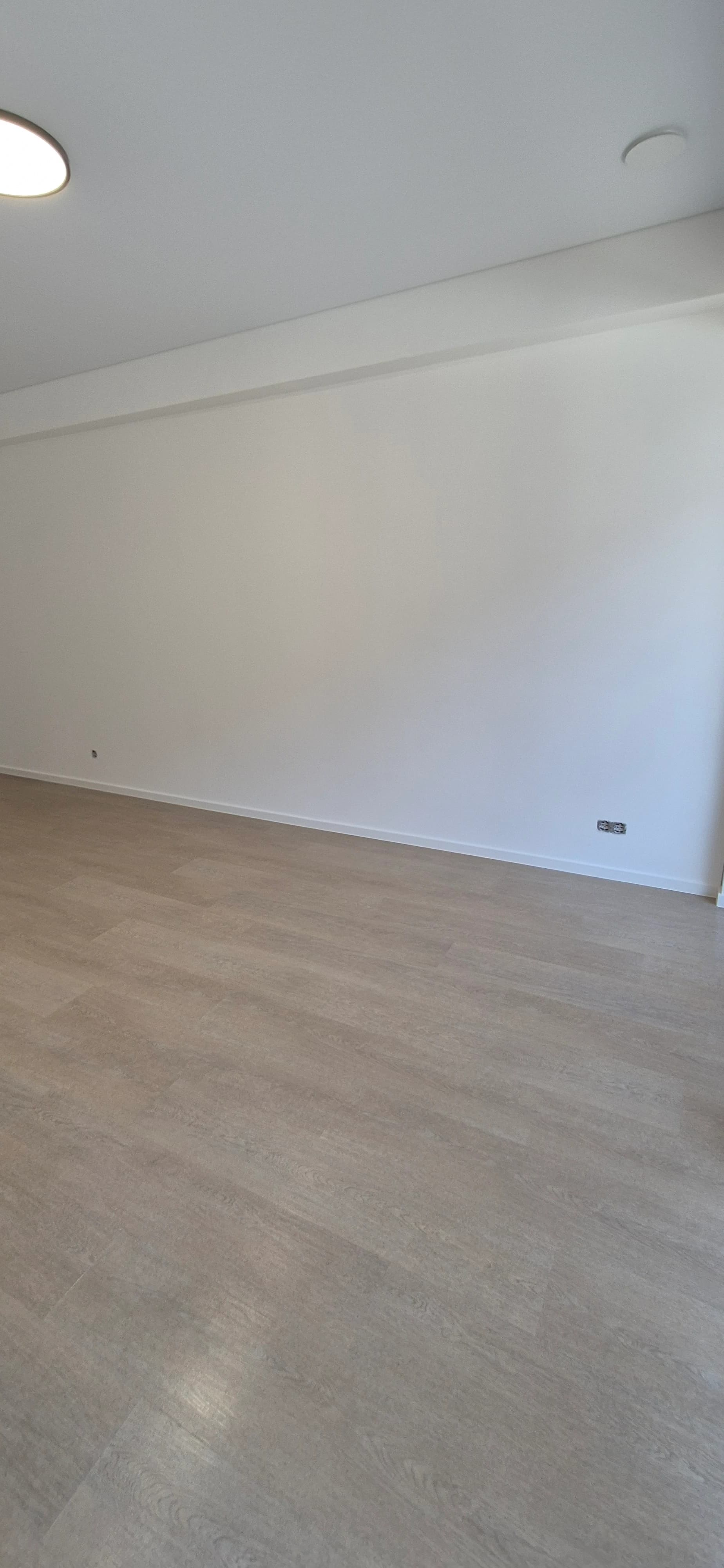 Cleaning of a newly built apartment